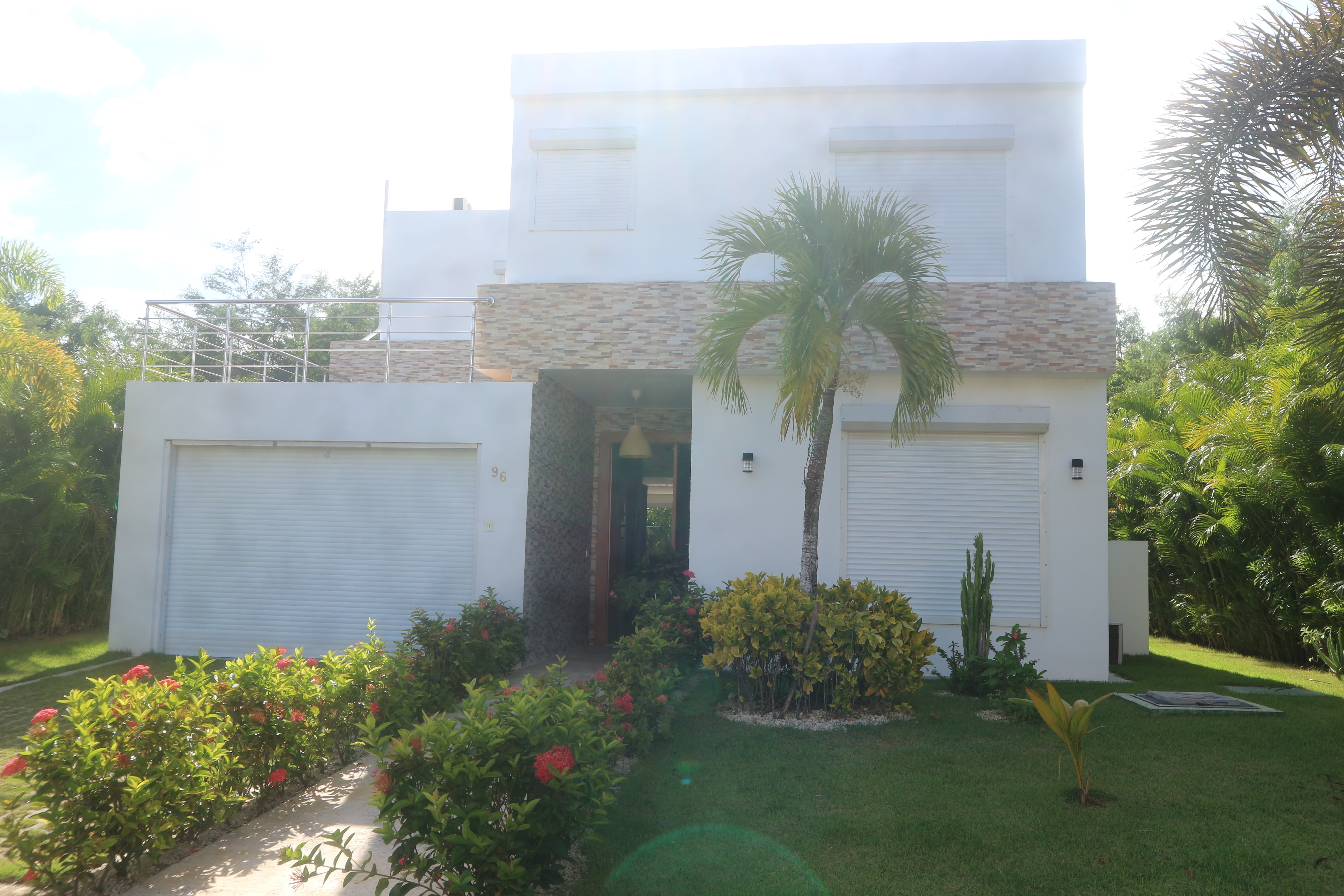 casas vacacionales y villas - Tu Refugio en el Caribe - Playa Nueva Romana  0