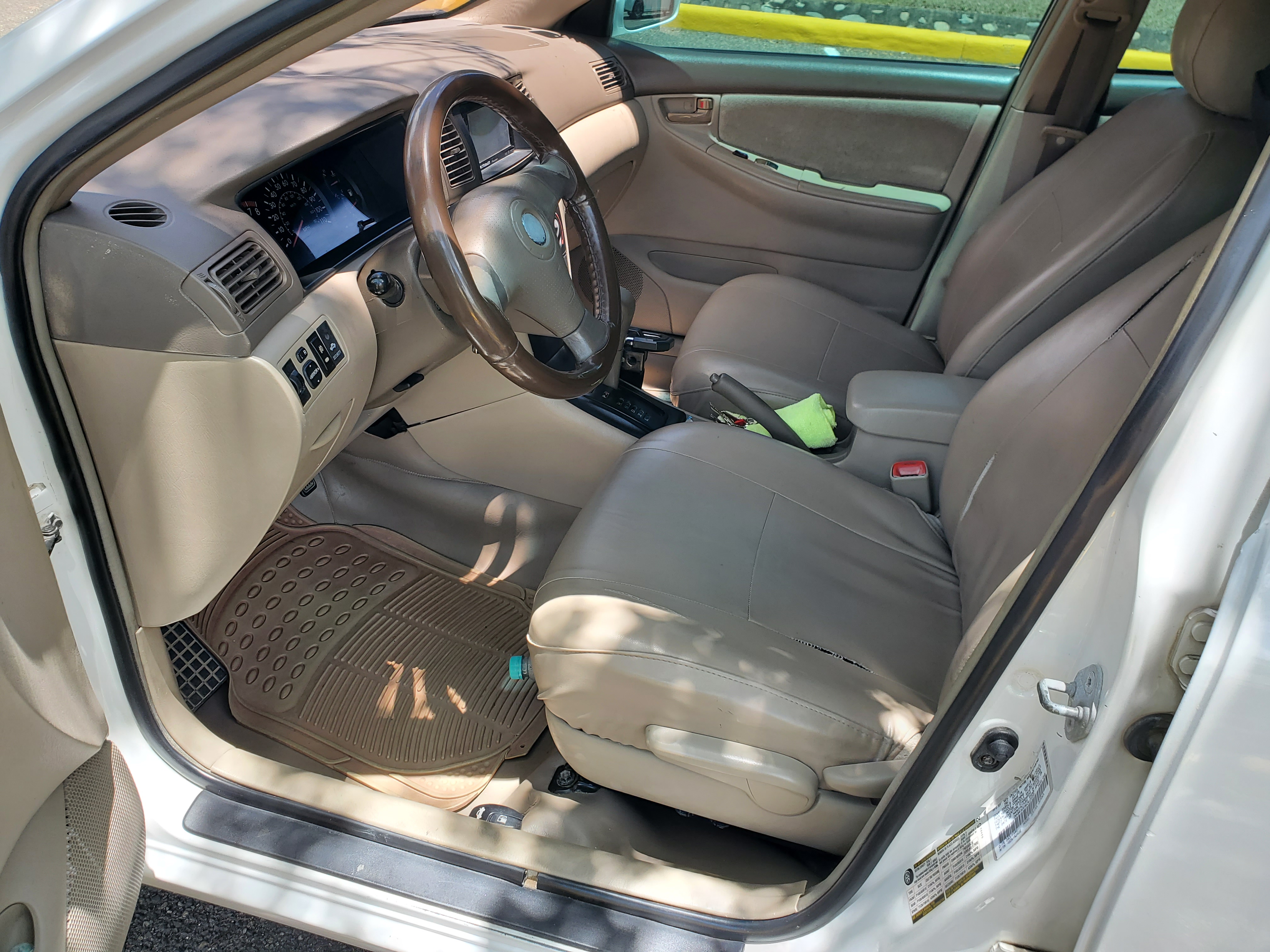 carros - Toyota Corolla, en excelentes condiciones  4