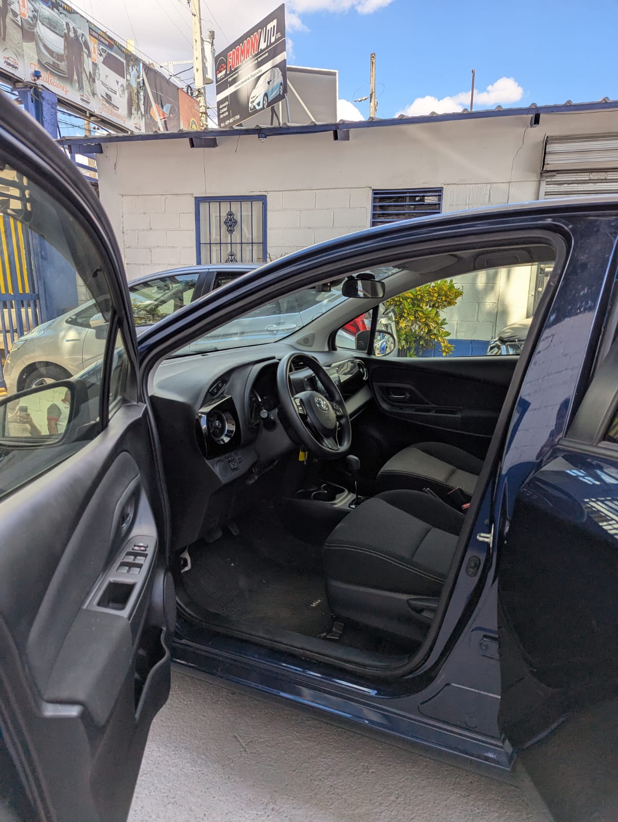 carros - TOYOTA VITZ 5