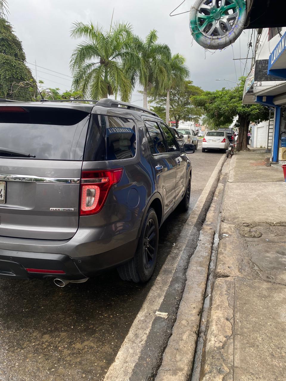 jeepetas y camionetas - Ford Explorer xlt 2013 3