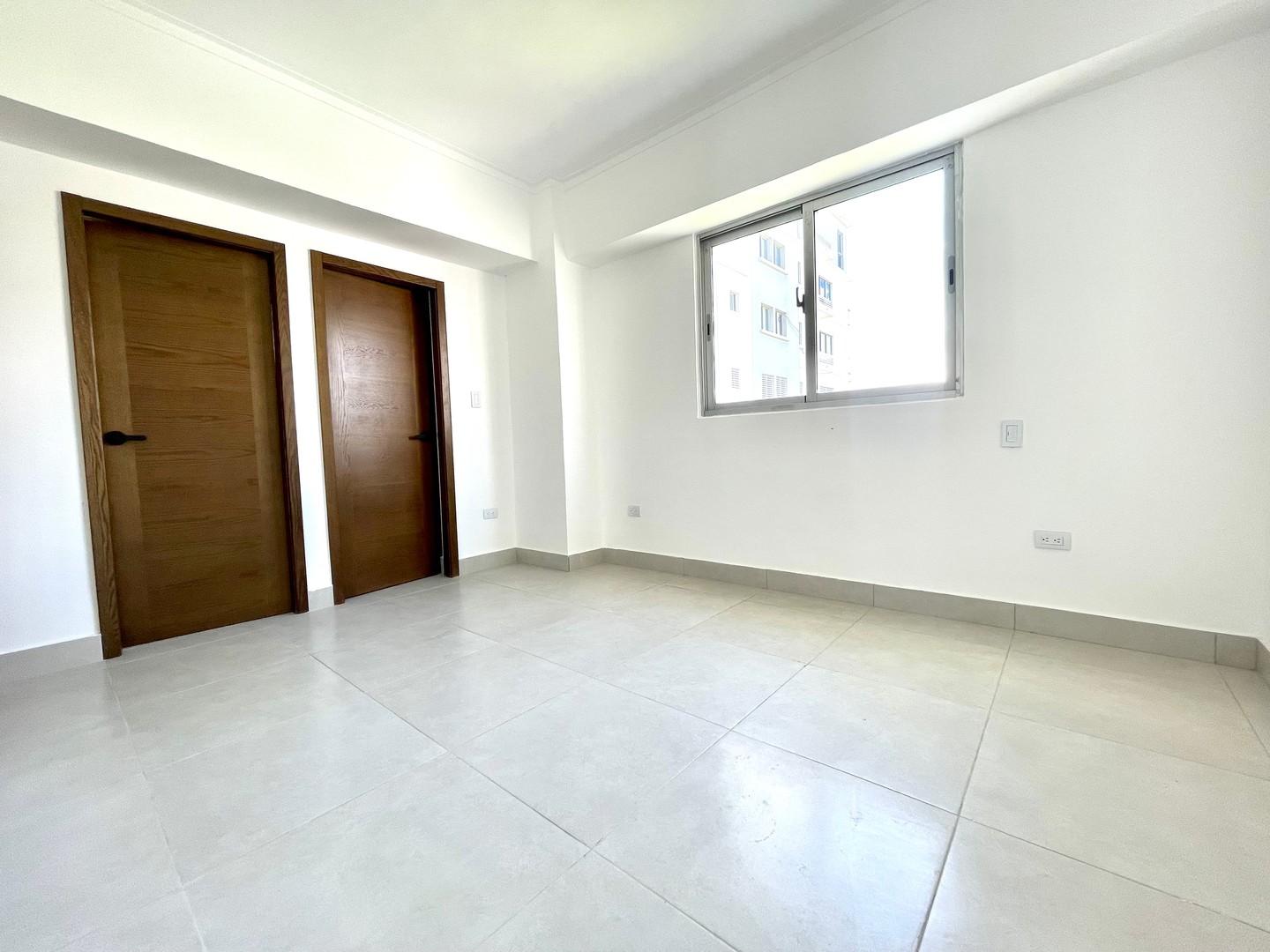 apartamentos - Alquiler de apartamento nuevo en Evaristo Morales 4