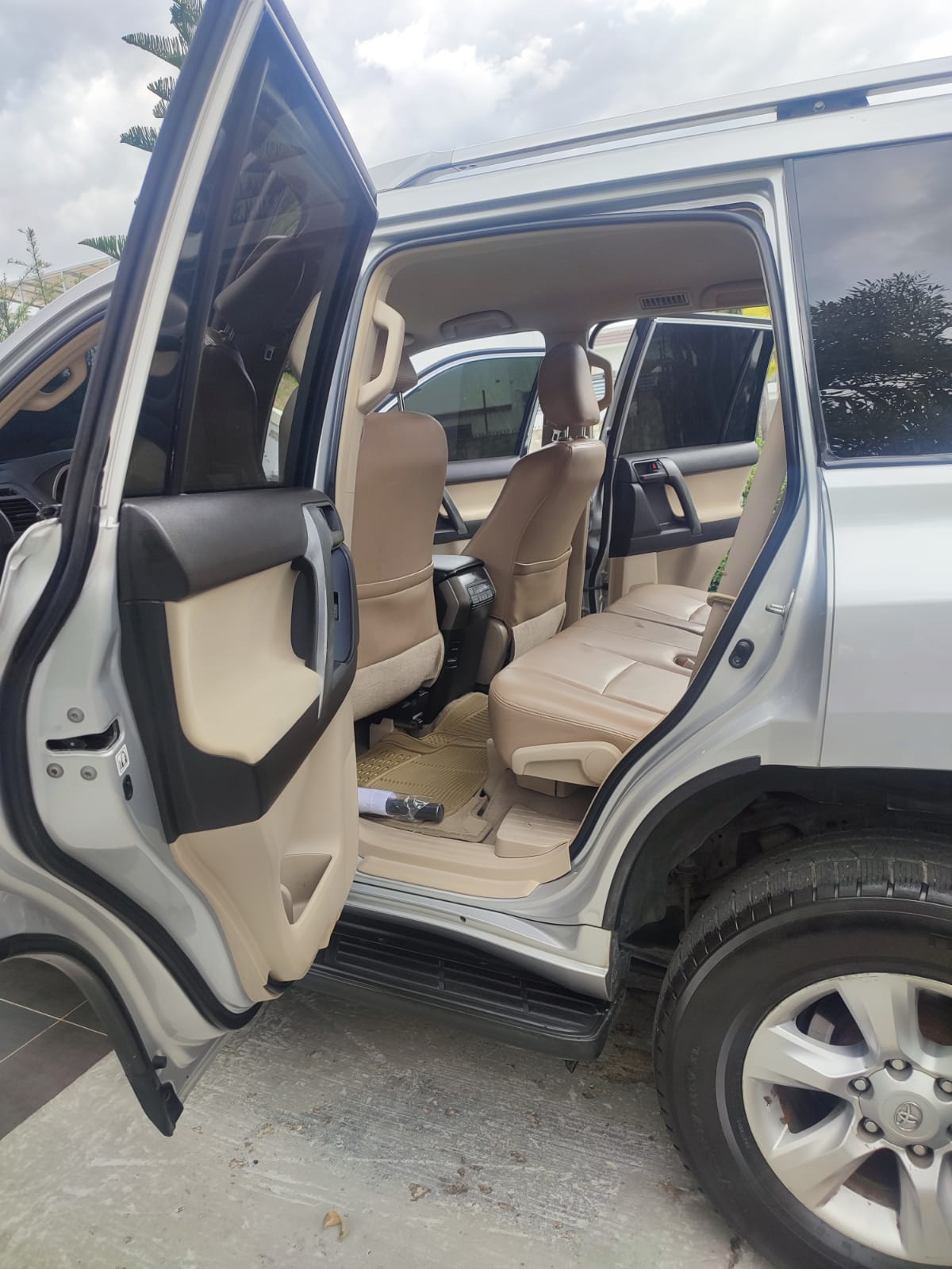 jeepetas y camionetas - De oportunidad, Toyota Land Cruiser Prado 2013  5