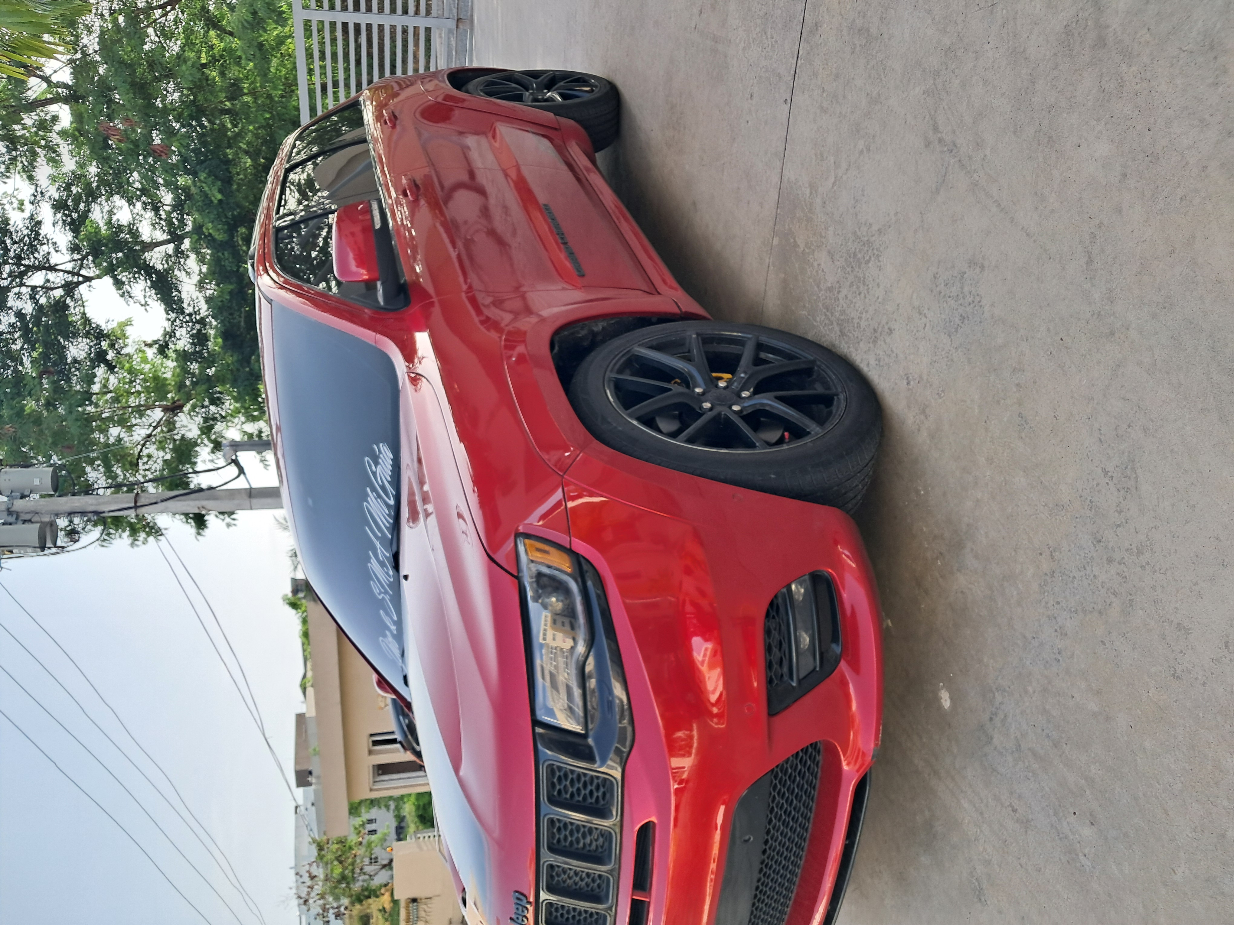 jeepetas y camionetas - Se vende cherokee overland modificada a SRT 2019 6