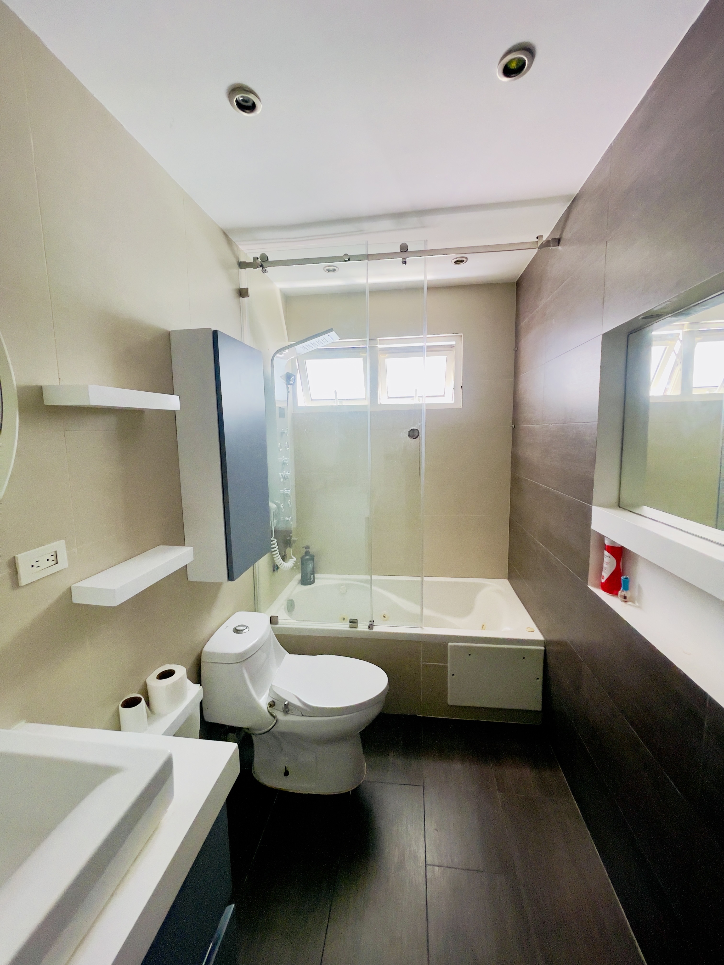 habitaciones y viviendas compartidas - HABITACIÓN AMUEBLADA EN BELLA VISTA 4