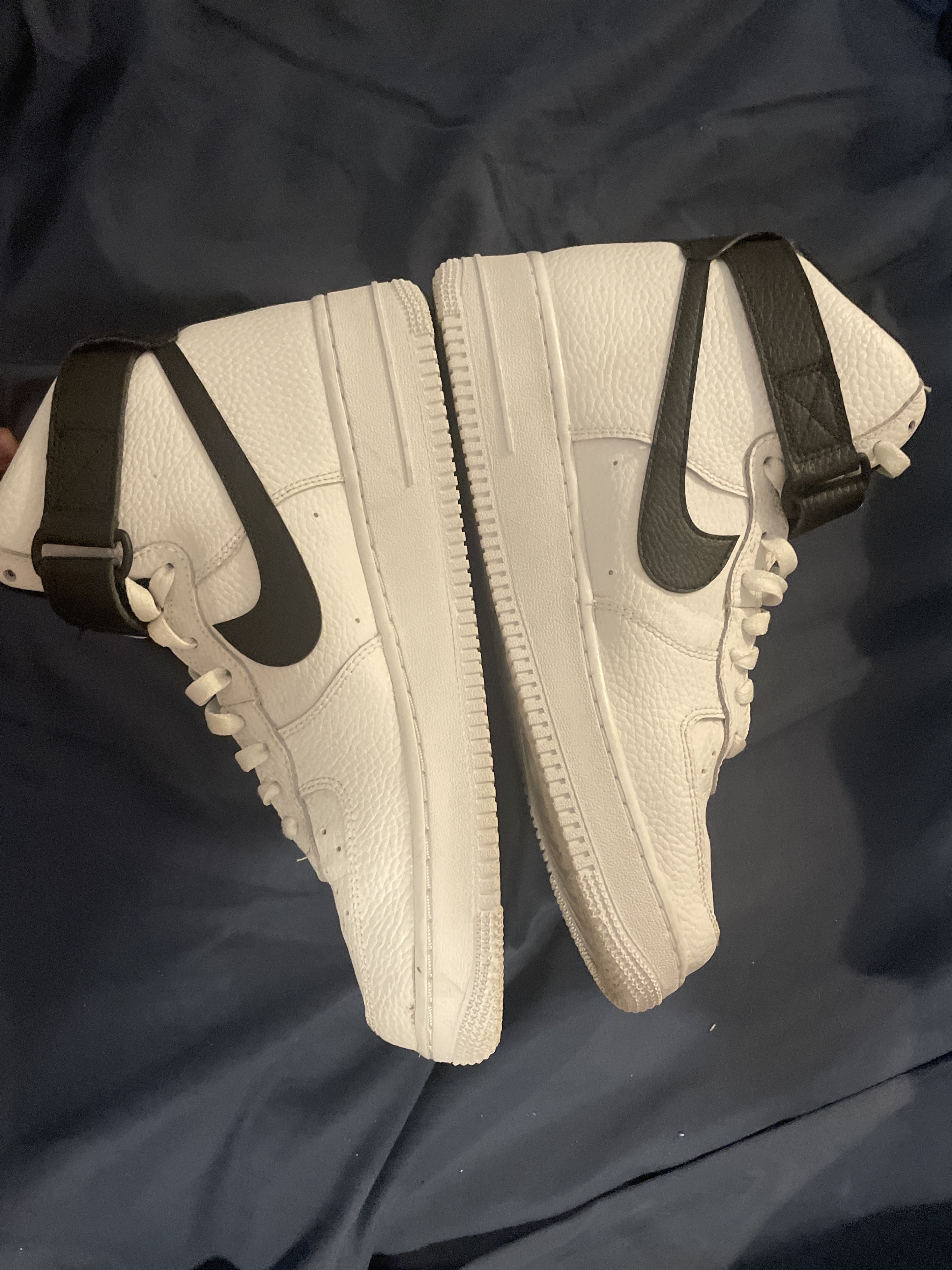 zapatos para hombre - Nike Air Force 1 High ‘07 White Black Nuevos y Originales 9.5 2