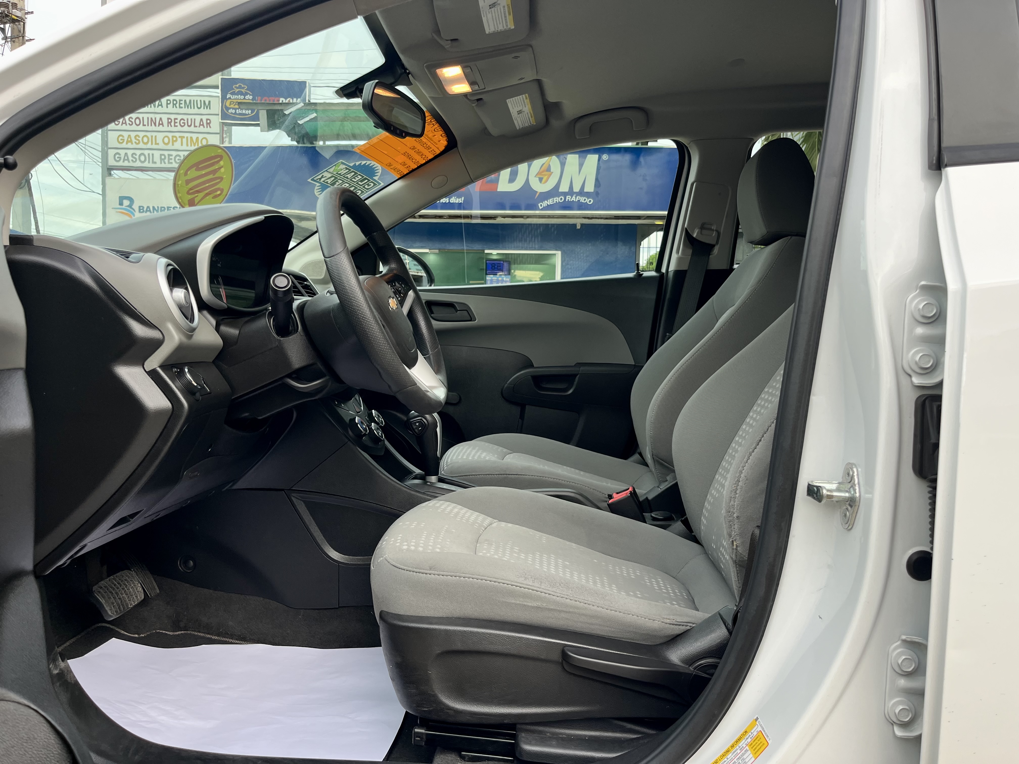 carros - Chevrolet Sonic 2019 7
