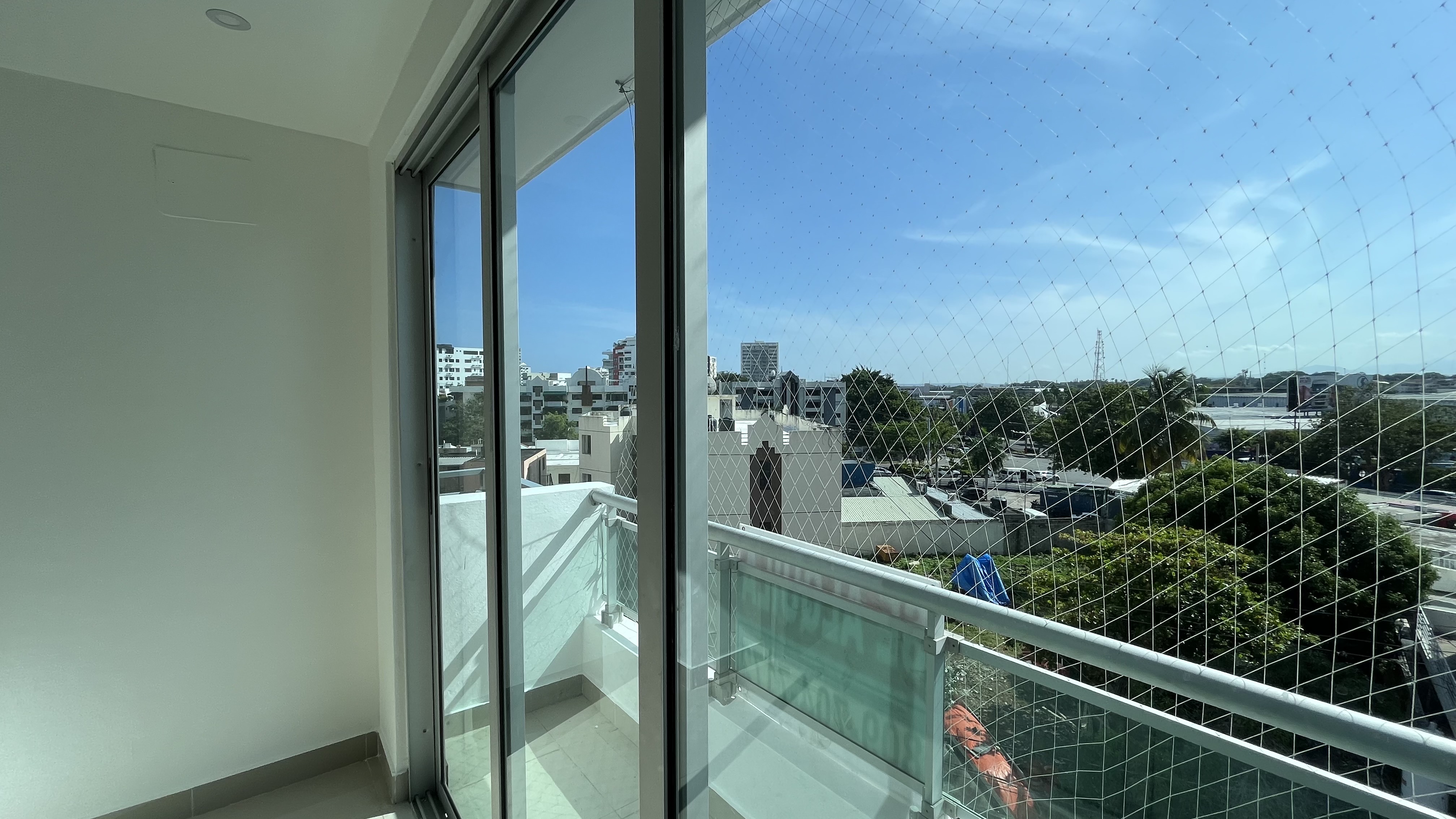 apartamentos - Apartamento en Urb. real de 1 habitación torre familiar  2