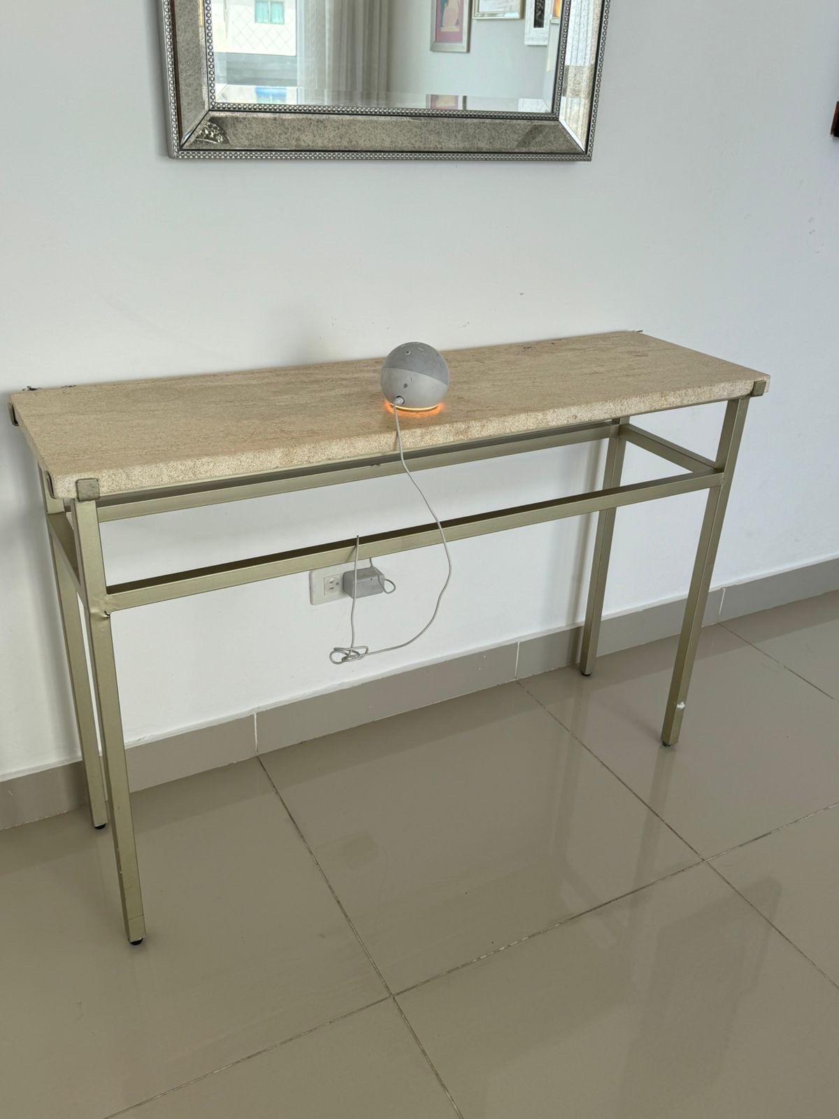 muebles y colchones - MESA PARSON CON TOPE DE PIEDRA, COMO NUEVA