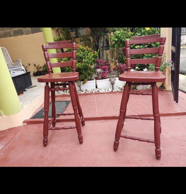 muebles y colchones - Vendo juego de repisas y butacas de caoba 0