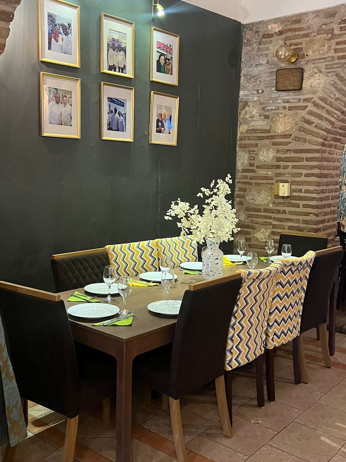 otros inmuebles - Traspaso de Local Comercial, Restaurant en Zona Colonial 1