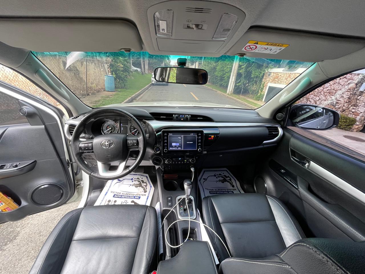 jeepetas y camionetas - Toyota hilux 2022 6