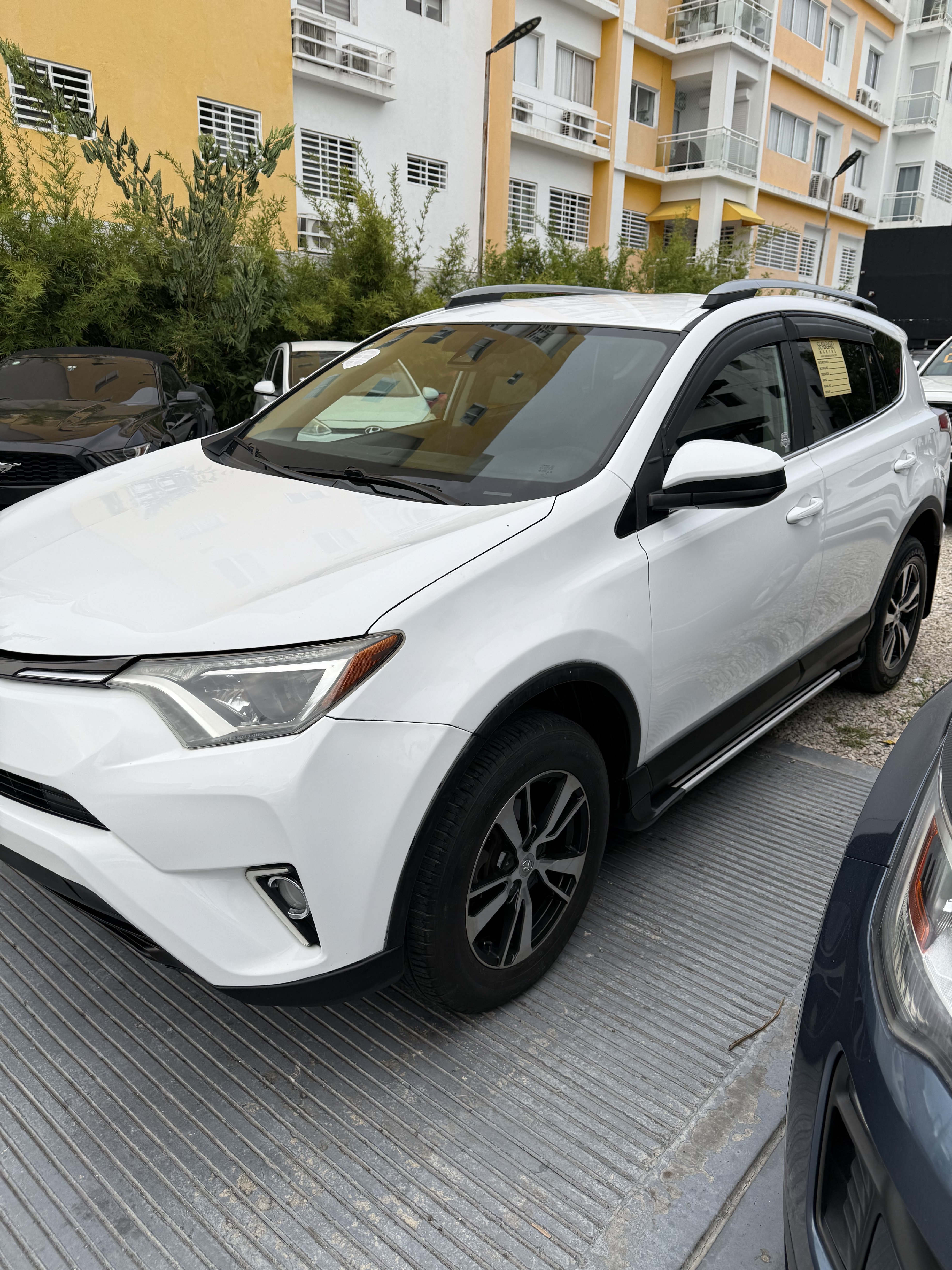 jeepetas y camionetas - Toyota Rav-4 1