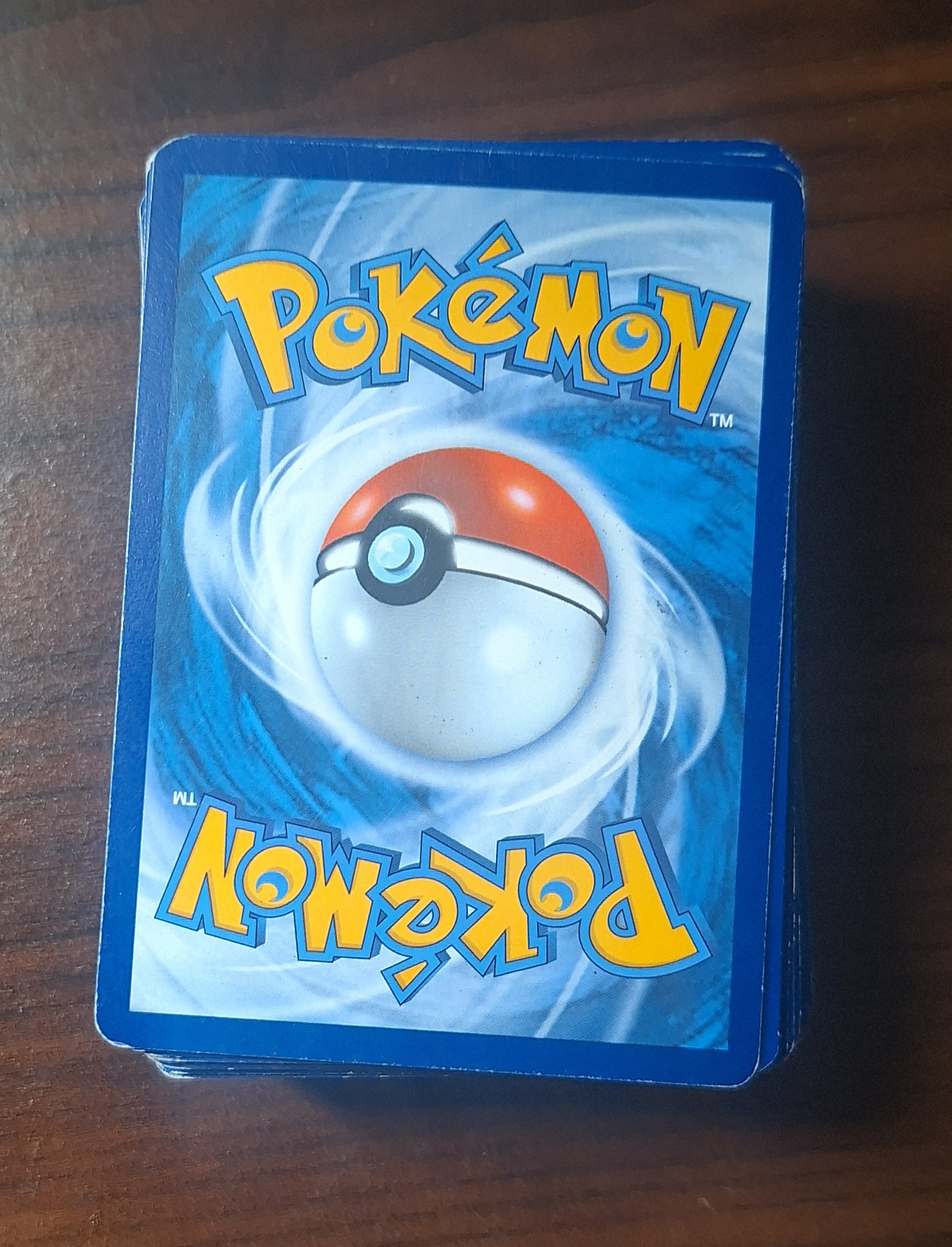 hobby y coleccion - 99 Cartas pokémon aleatorias