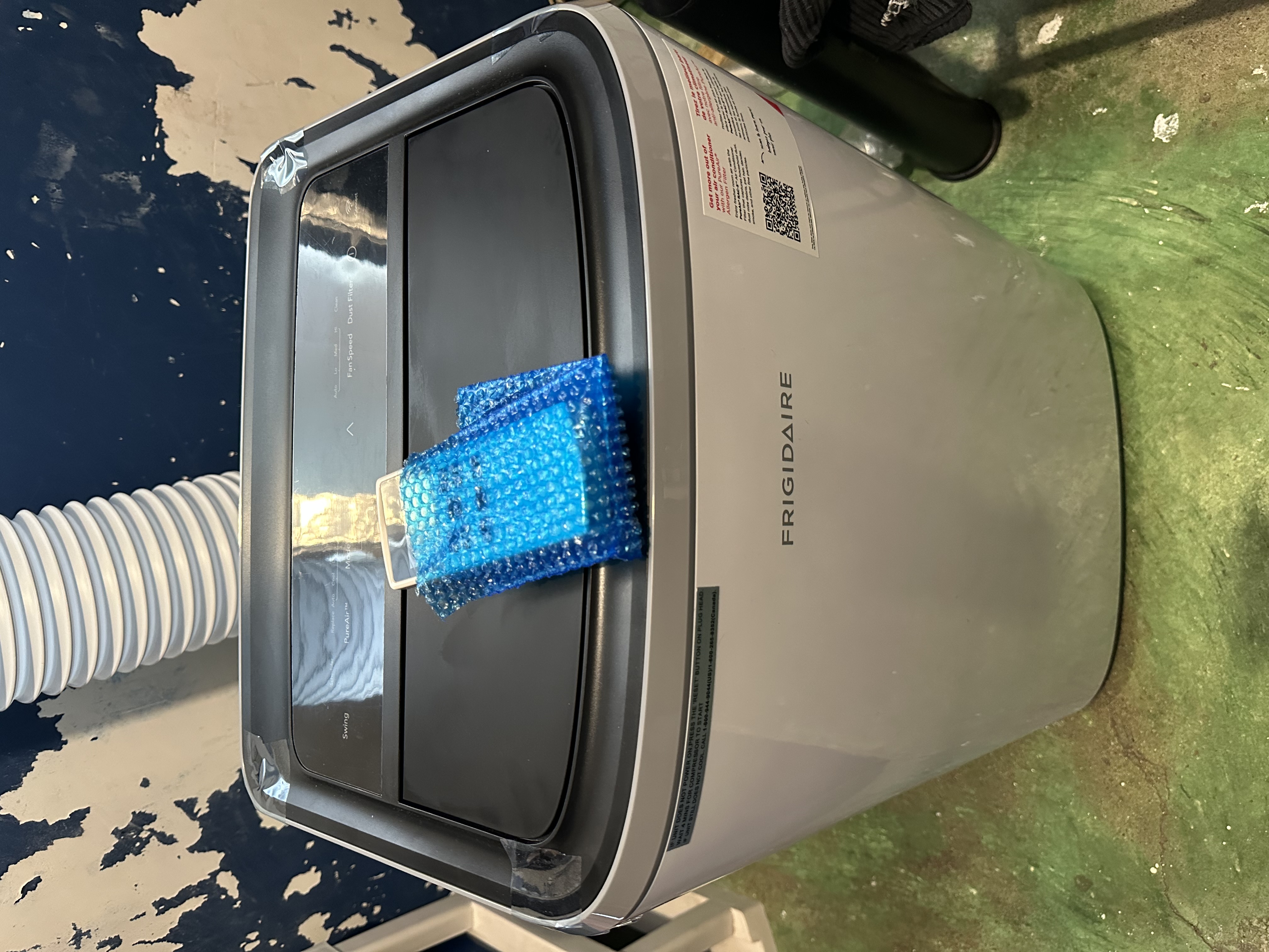 electrodomesticos - Aire Acondicionado Portátil Frigidaire FHPW122AC1 3