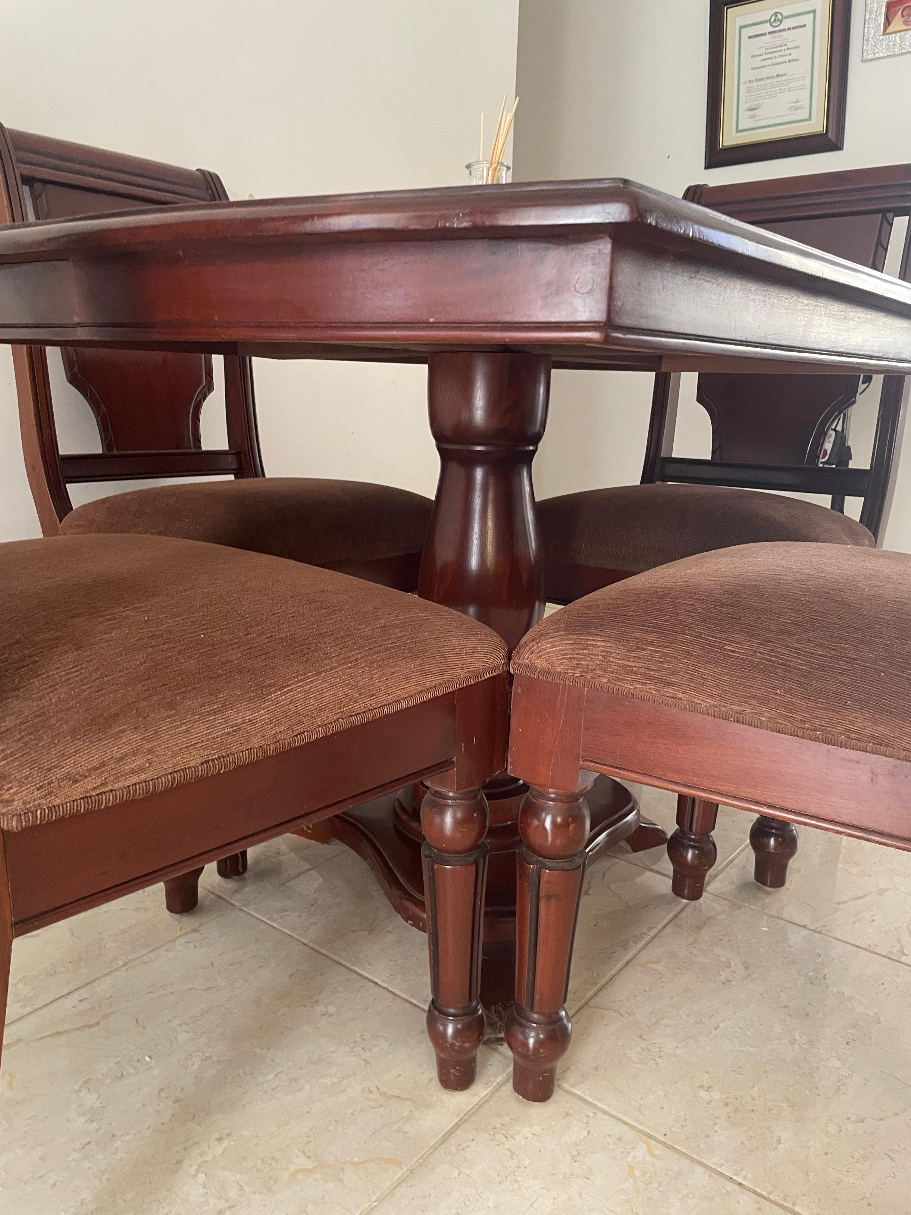 muebles y colchones - Juego de Comedor en Caoba de 4 sillas