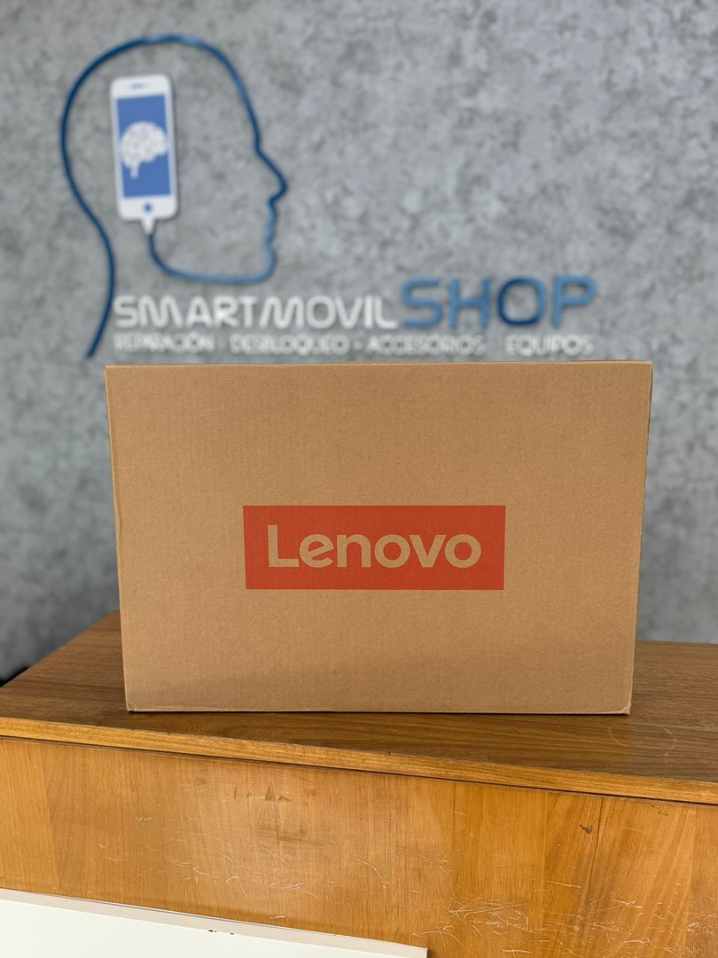 computadoras y laptops - Laptop Lenovo Idepad Amd Ryzen 3 7320u 2.4Ghz 8gb 15.6" Nueva (tienda física)
 0