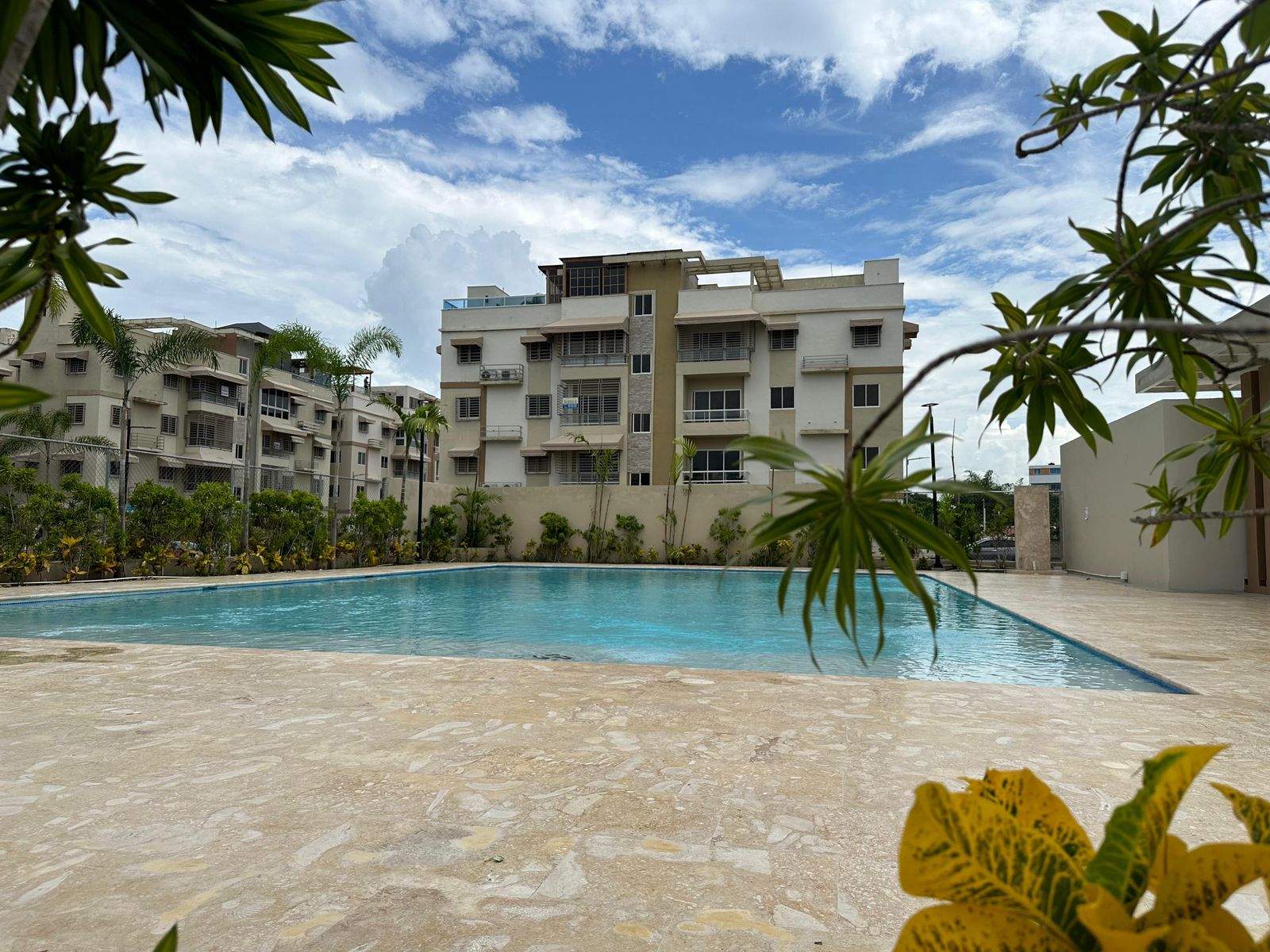 apartamentos - Proyecto cerrado Auto. San Isidro  0