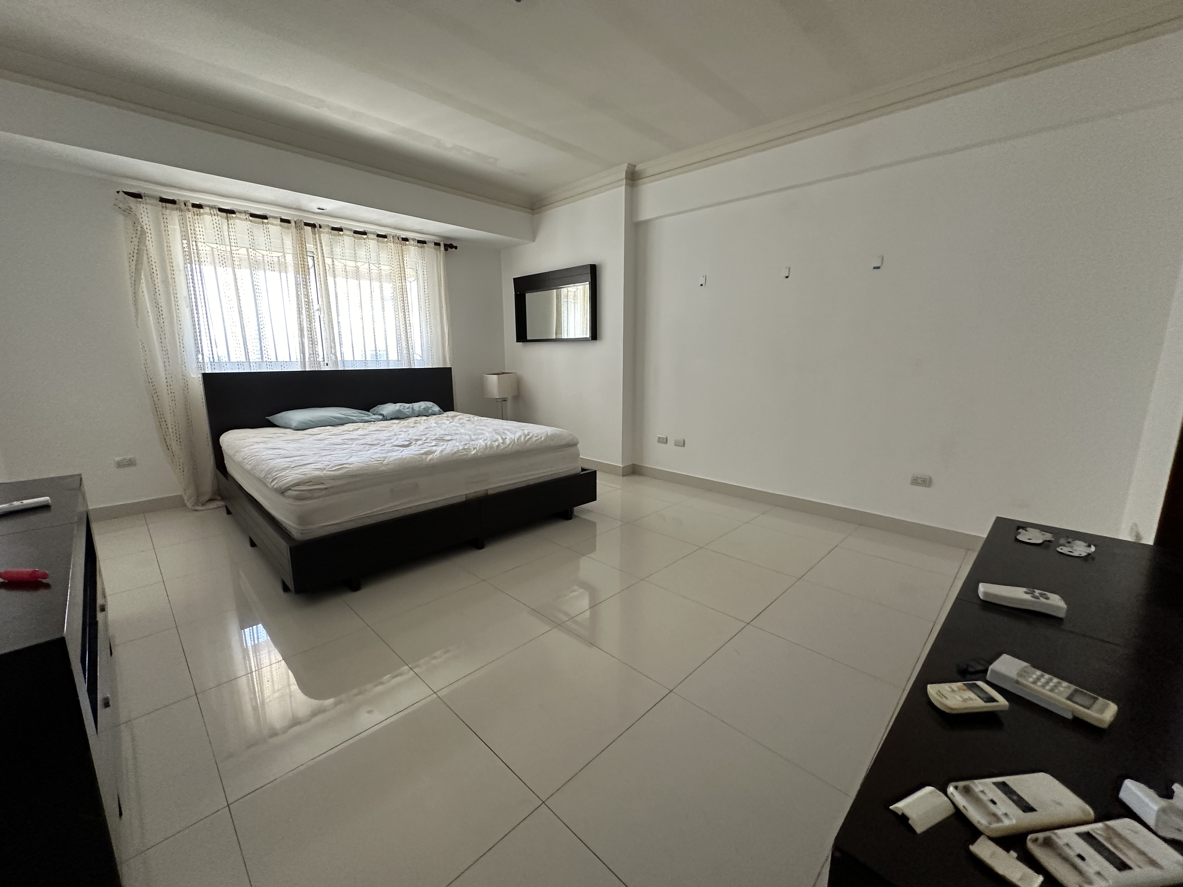 apartamentos - Alquiló piso 7 vacío bella vista sur tres hab con  2