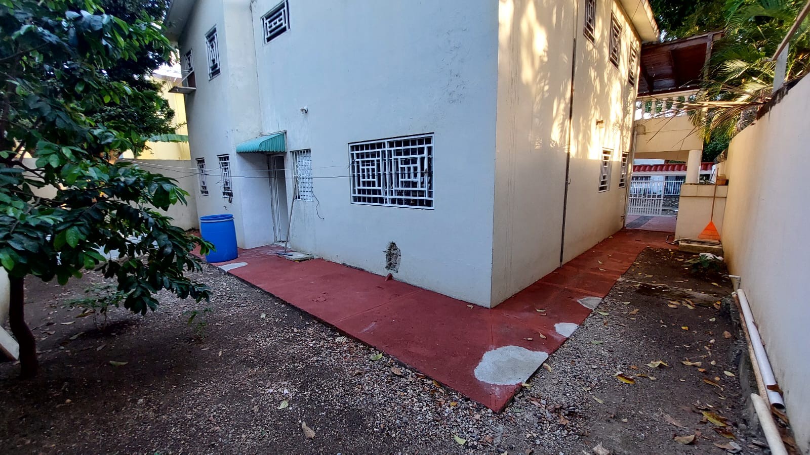casas - Se vende casa en Los tres Ojos 9
