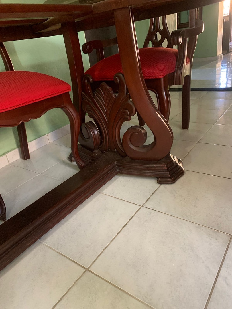 muebles y colchones - Comedor en Caoba de Seis Sillas  3