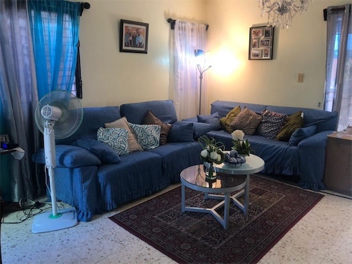 casas - Venta de casa en la Charles de Gaulle Santo Domingo este con patio súper grande 4