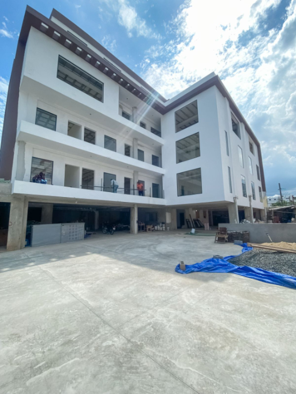 oficinas y locales comerciales - LOCALES EN VENTA, PLAZA EN MIRAFLORES 2