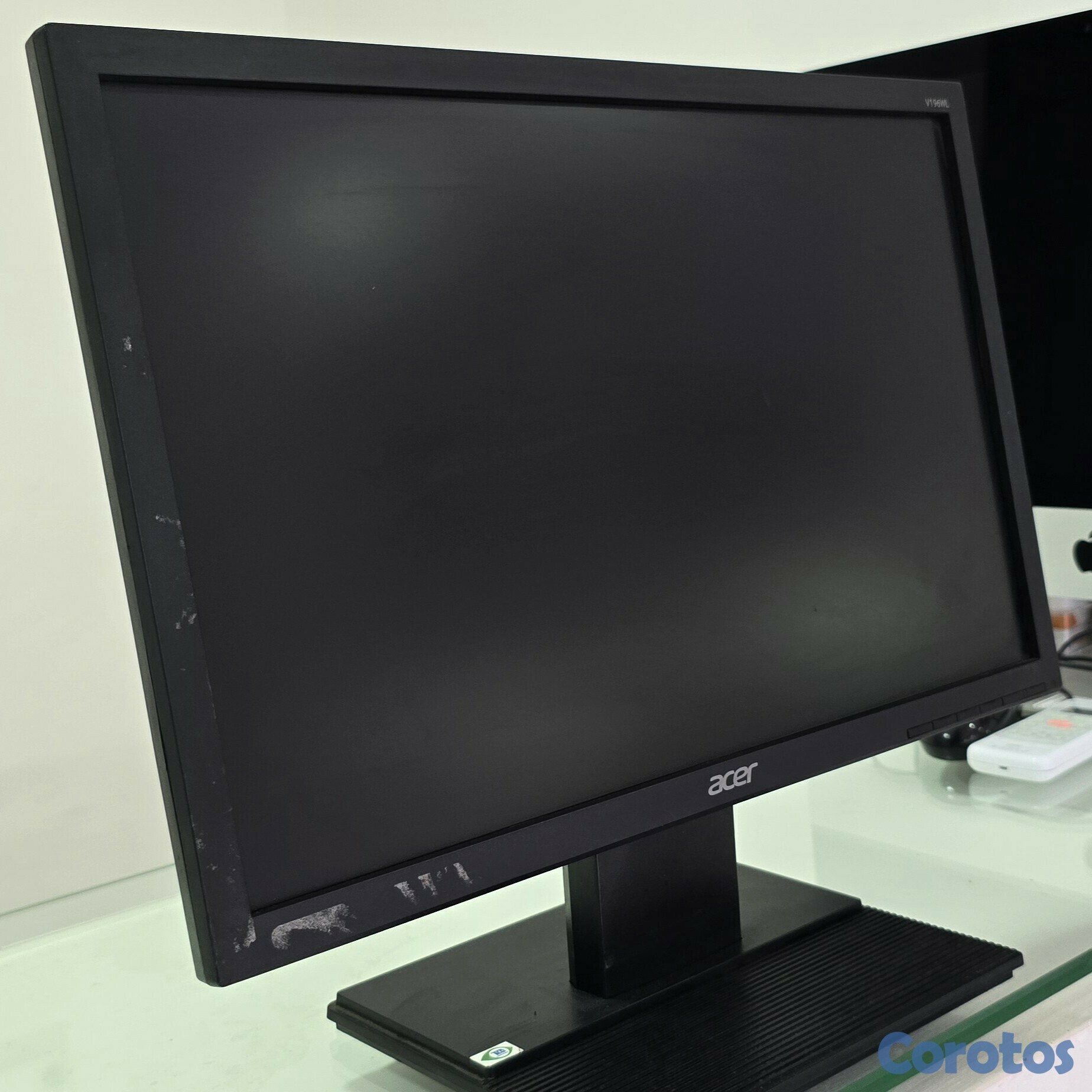 computadoras y laptops - Monitor Acer 19 Pulg full 1080 trae hdmi 1
