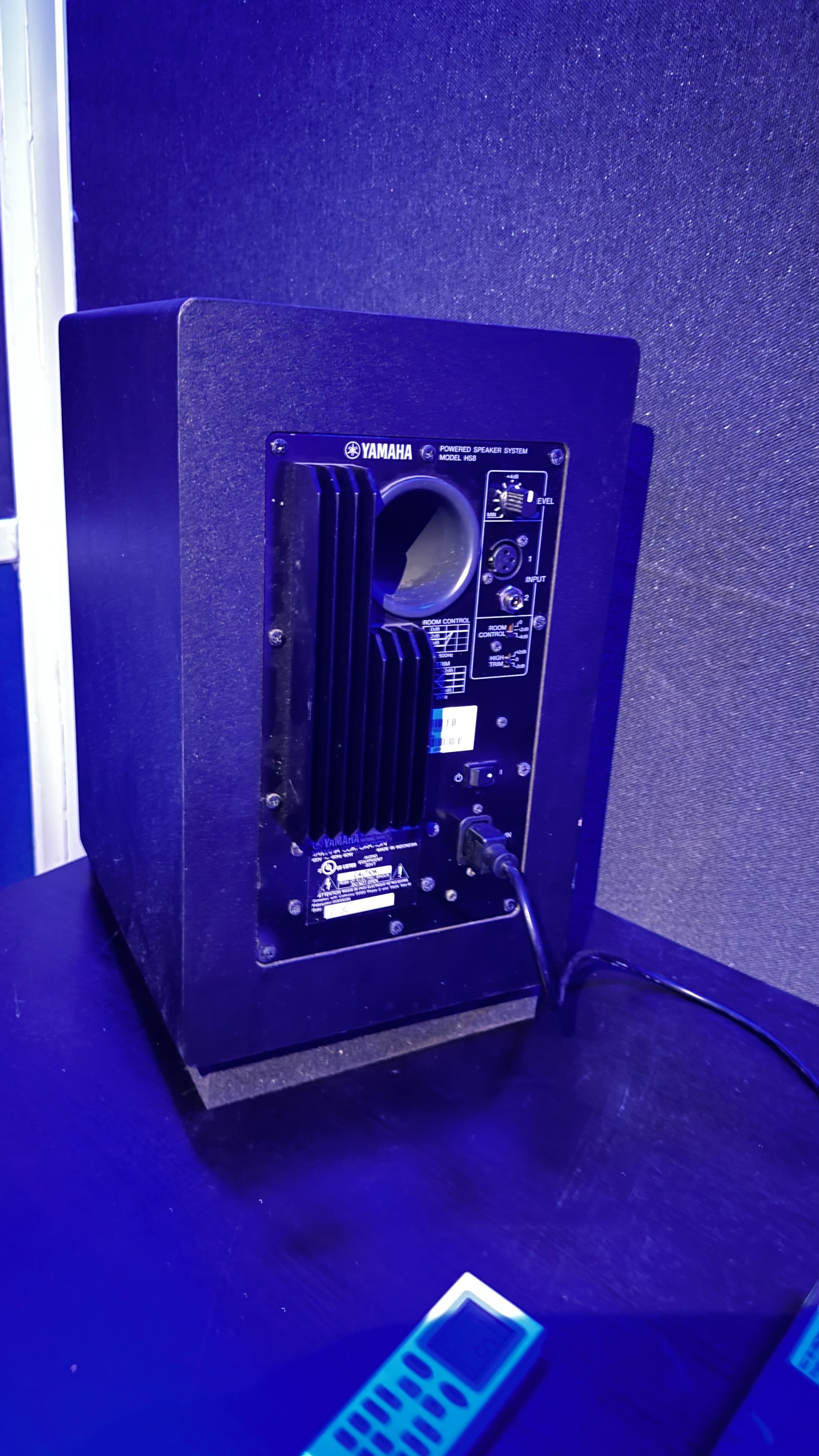 otros electronicos - 🎧 Monitores de Estudio Yamaha HS8 – Calidad Profesional 🔊 4