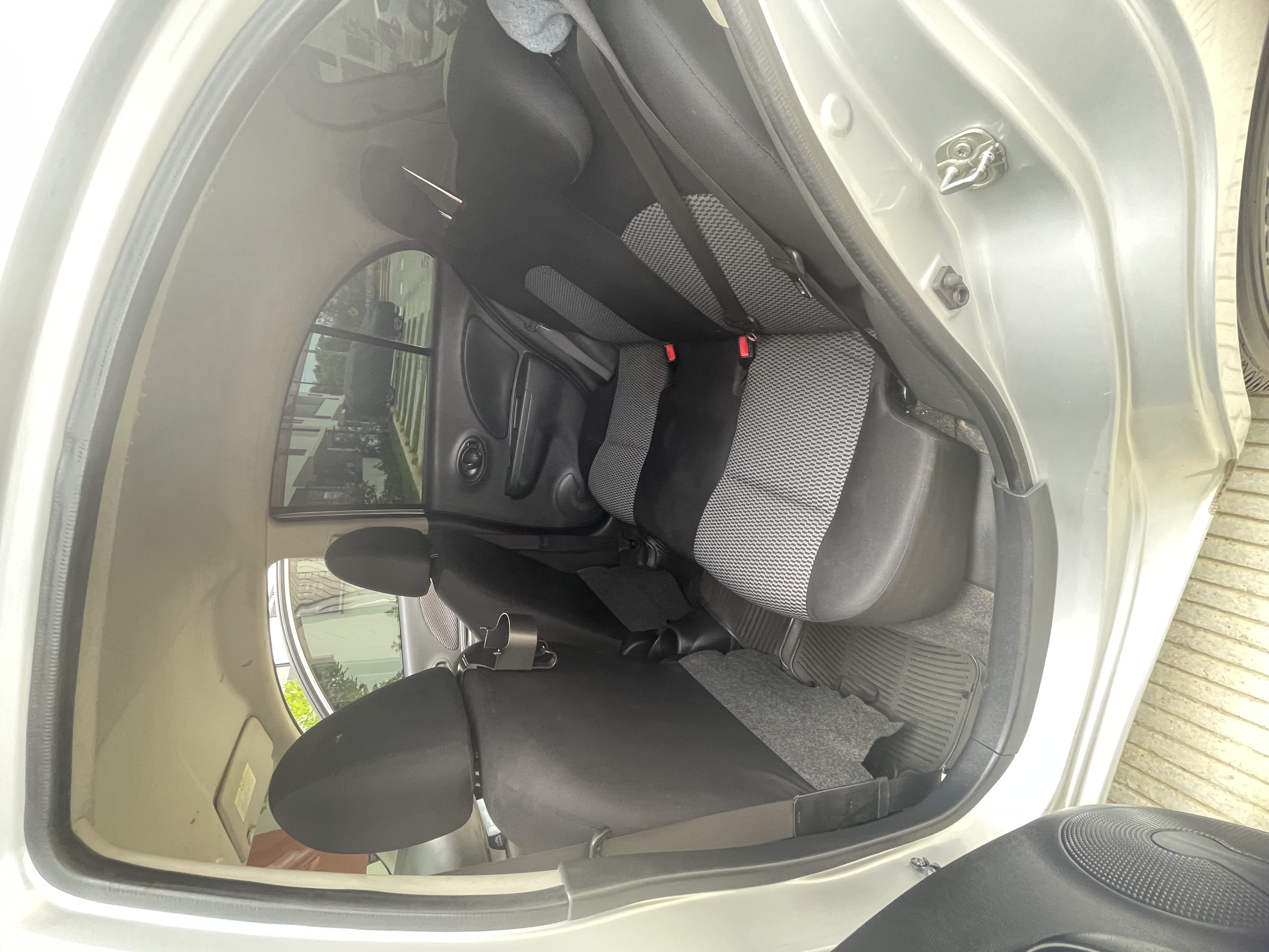 carros - Vendo Nissan March 2014.  4