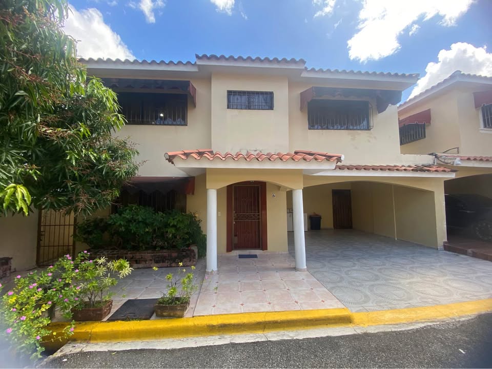 apartamentos -  CASA EN VENTA EN LA AV, COLOMBIA SANTO DOMINGO 9