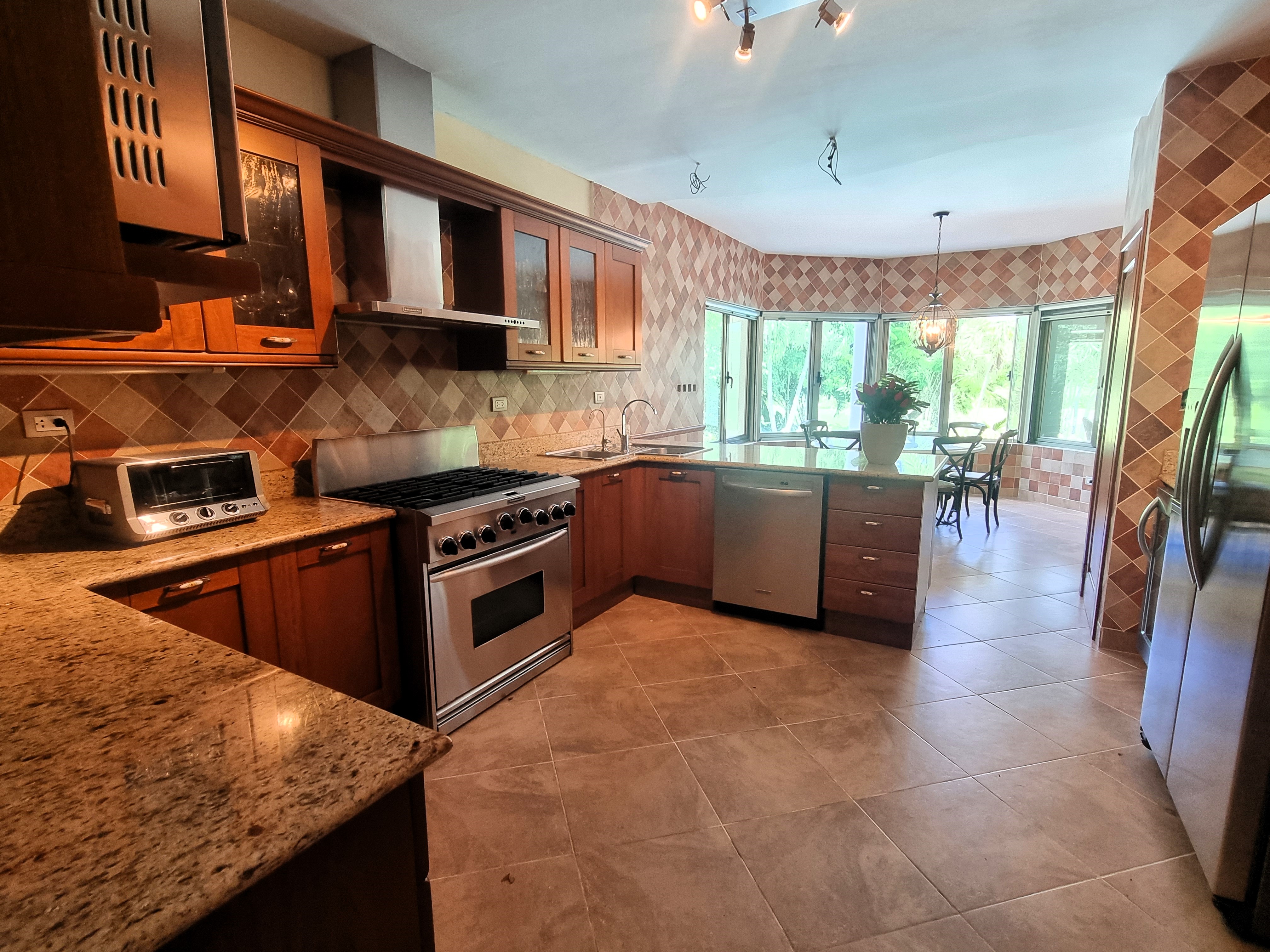 casas vacacionales y villas - Venta Villa en Guavaberry Golf and Country Club 1