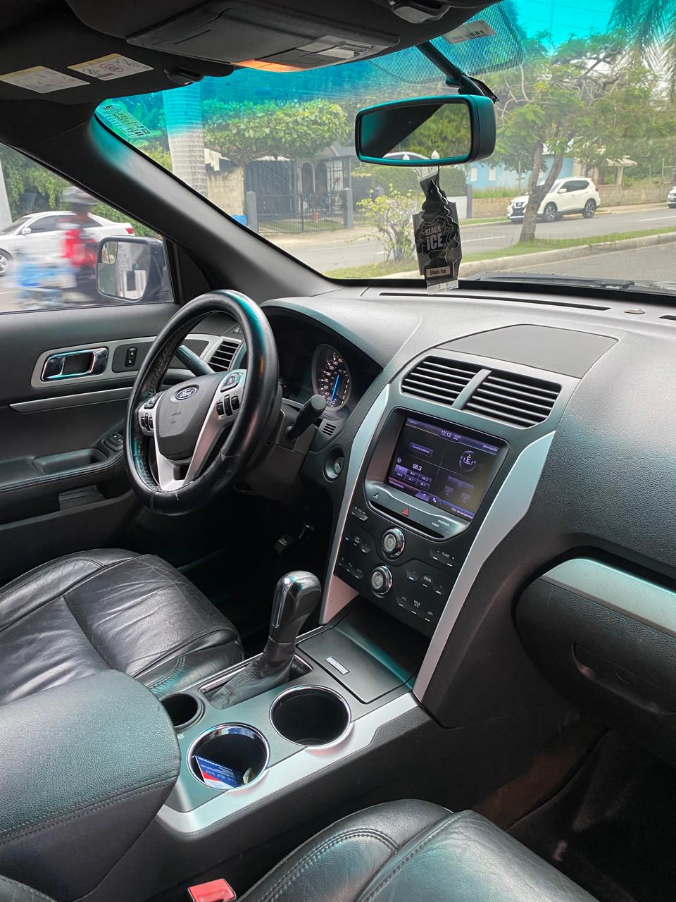 jeepetas y camionetas - Ford Explorer xlt 2013 5