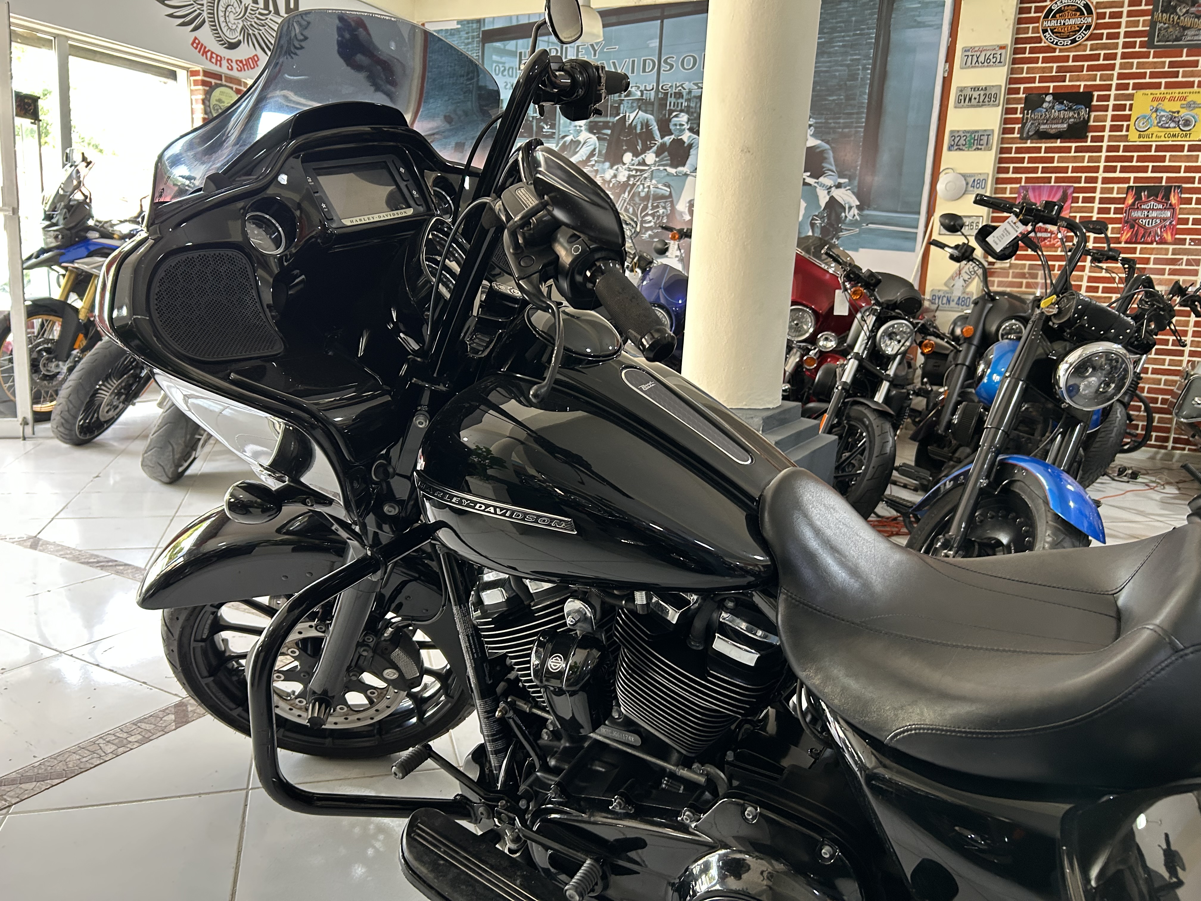 motores y pasolas - Harley Davidson Road Glide  5