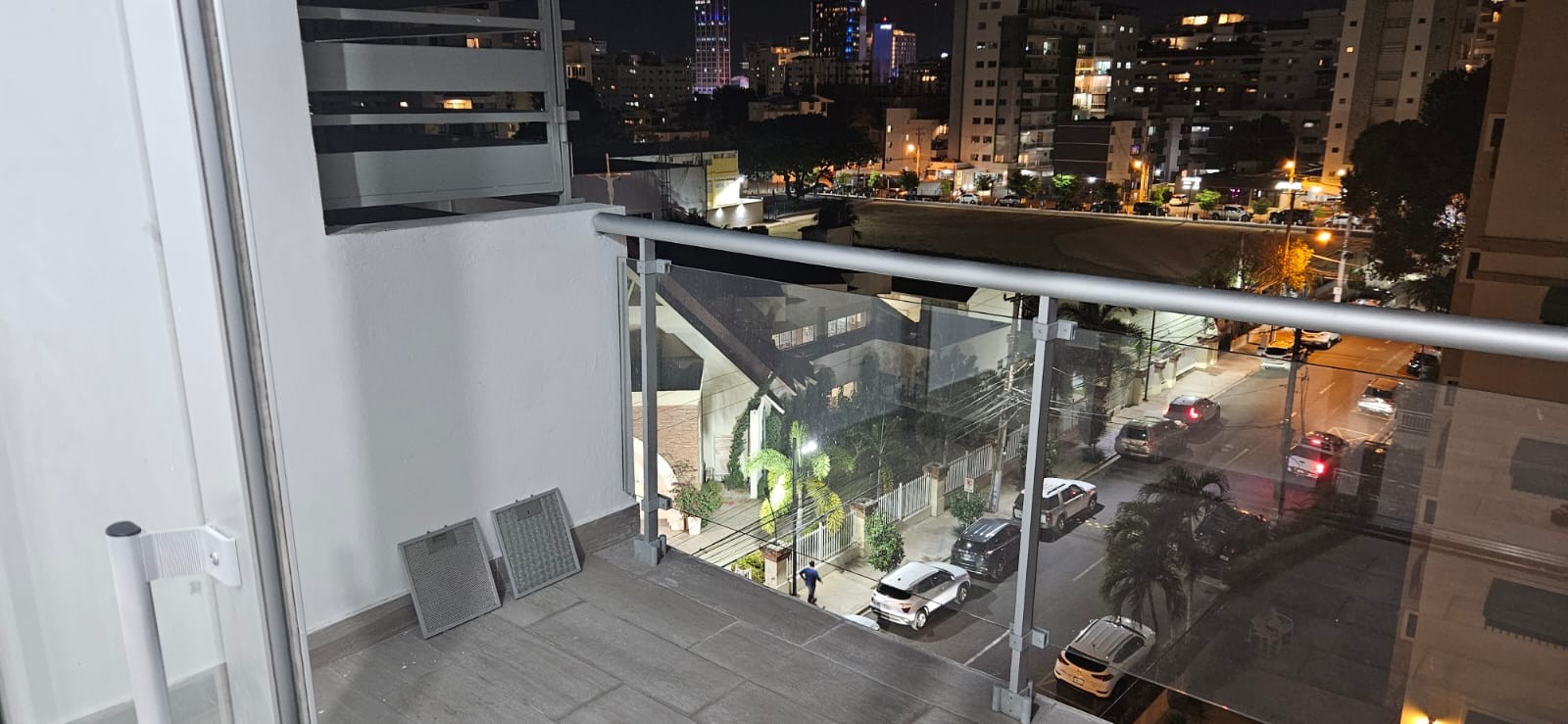 apartamentos - Apart Alquiler 2 hab Evaristo Morales 0