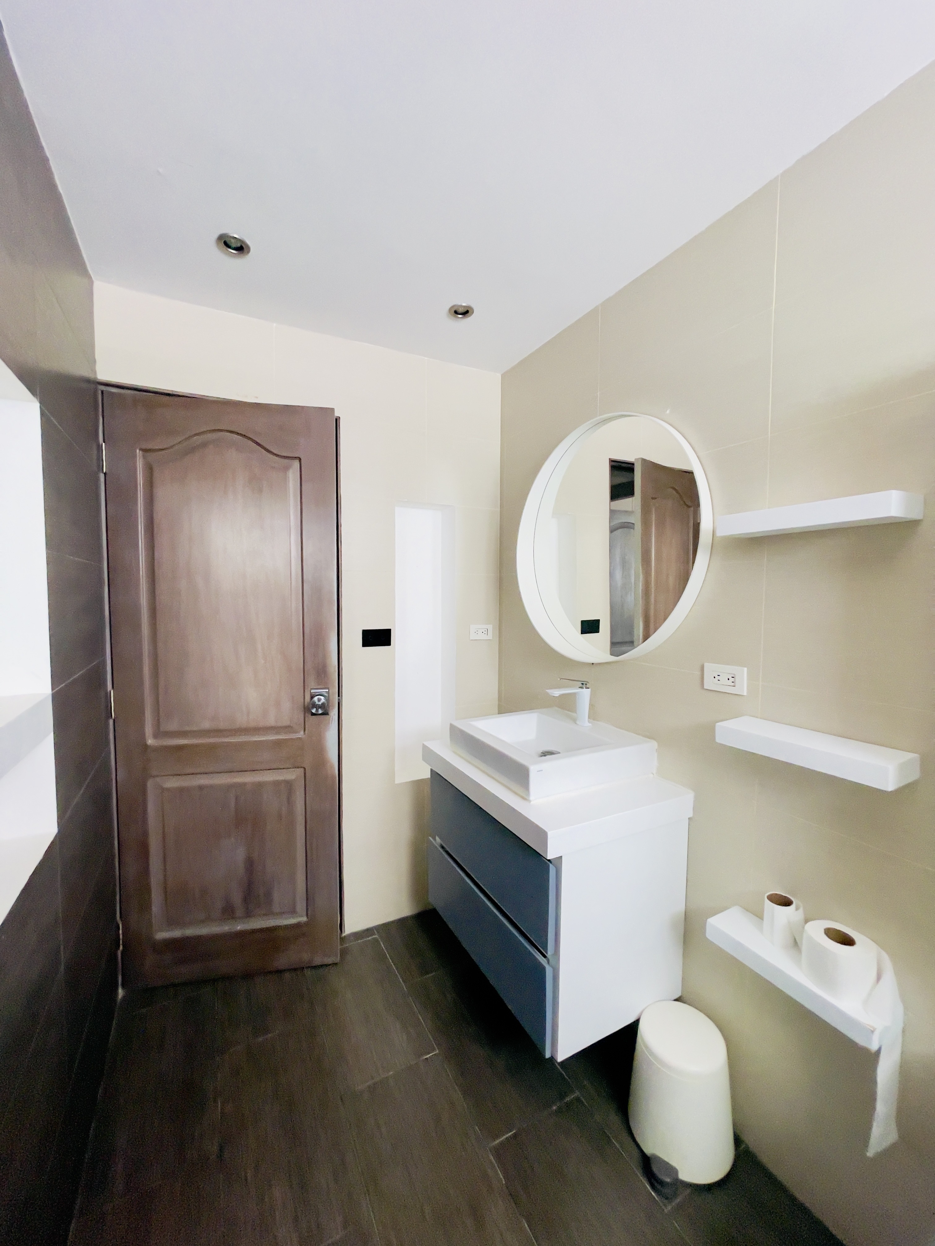 habitaciones y viviendas compartidas - HABITACIÓN AMUEBLADA EN BELLA VISTA 6