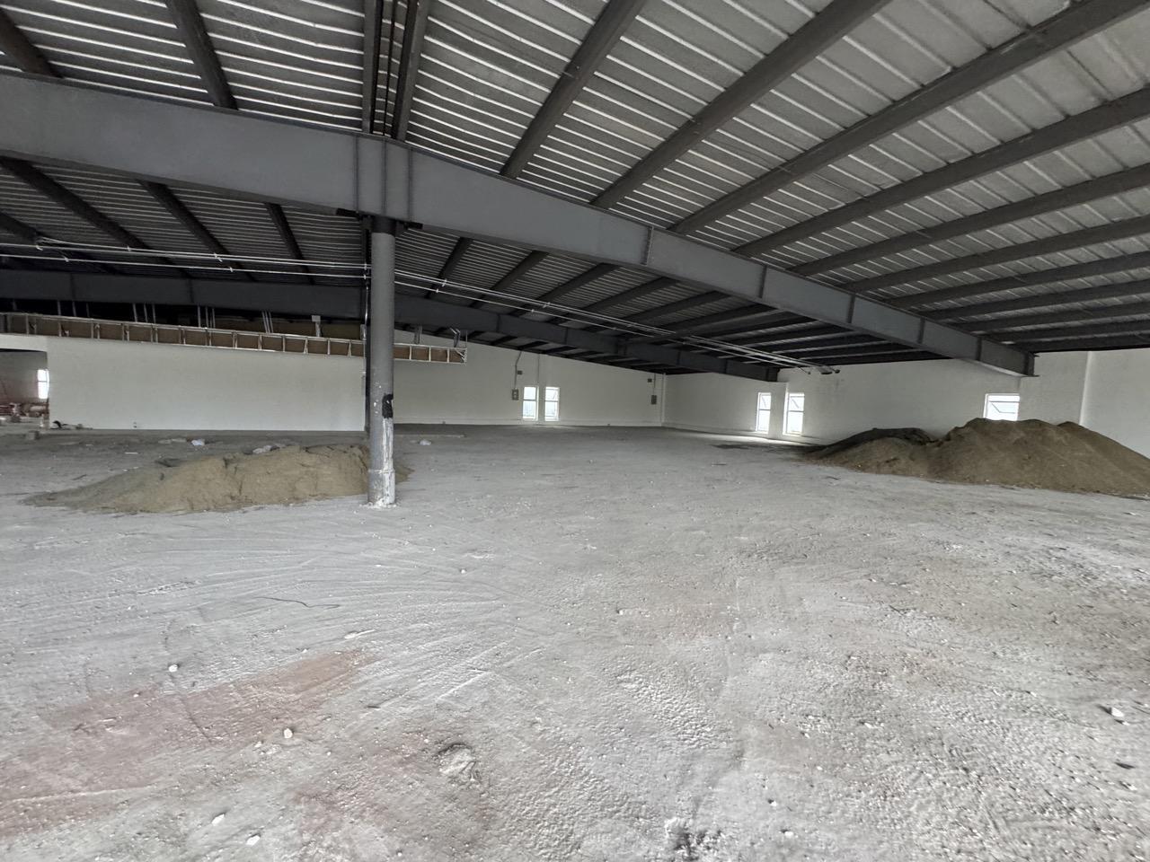 oficinas y locales comerciales - Edificio Oficina Alquiler Luperon, Santo Domingo Oeste 10