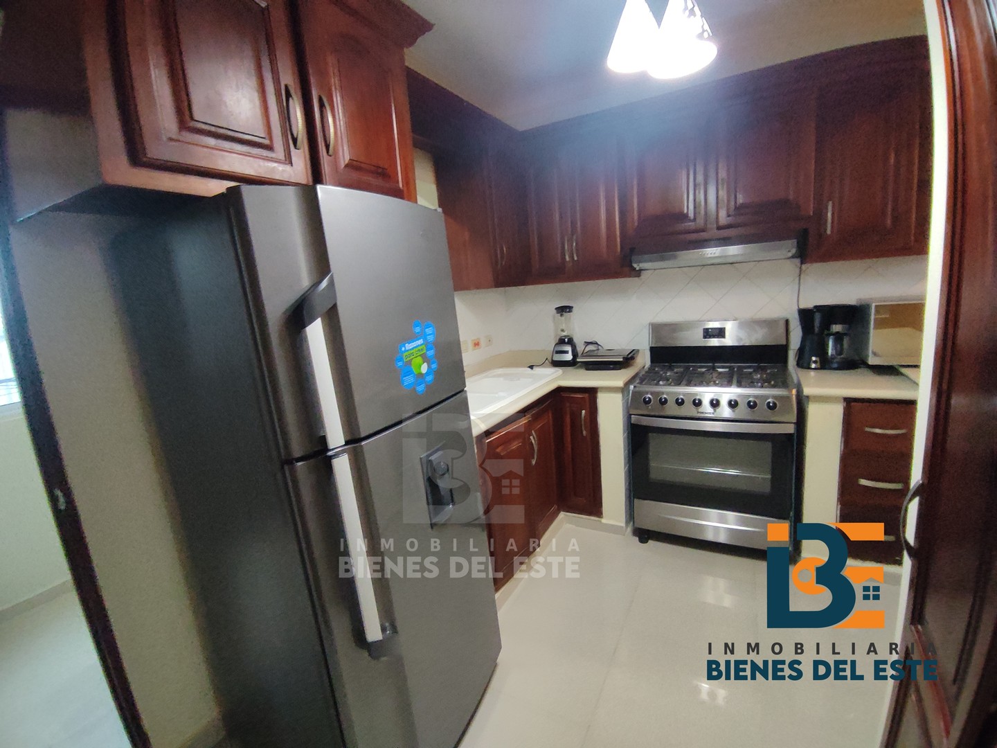 apartamentos -  Apartamento de (3) Habitaciones AMUEBLADOen MIRAMAR 2