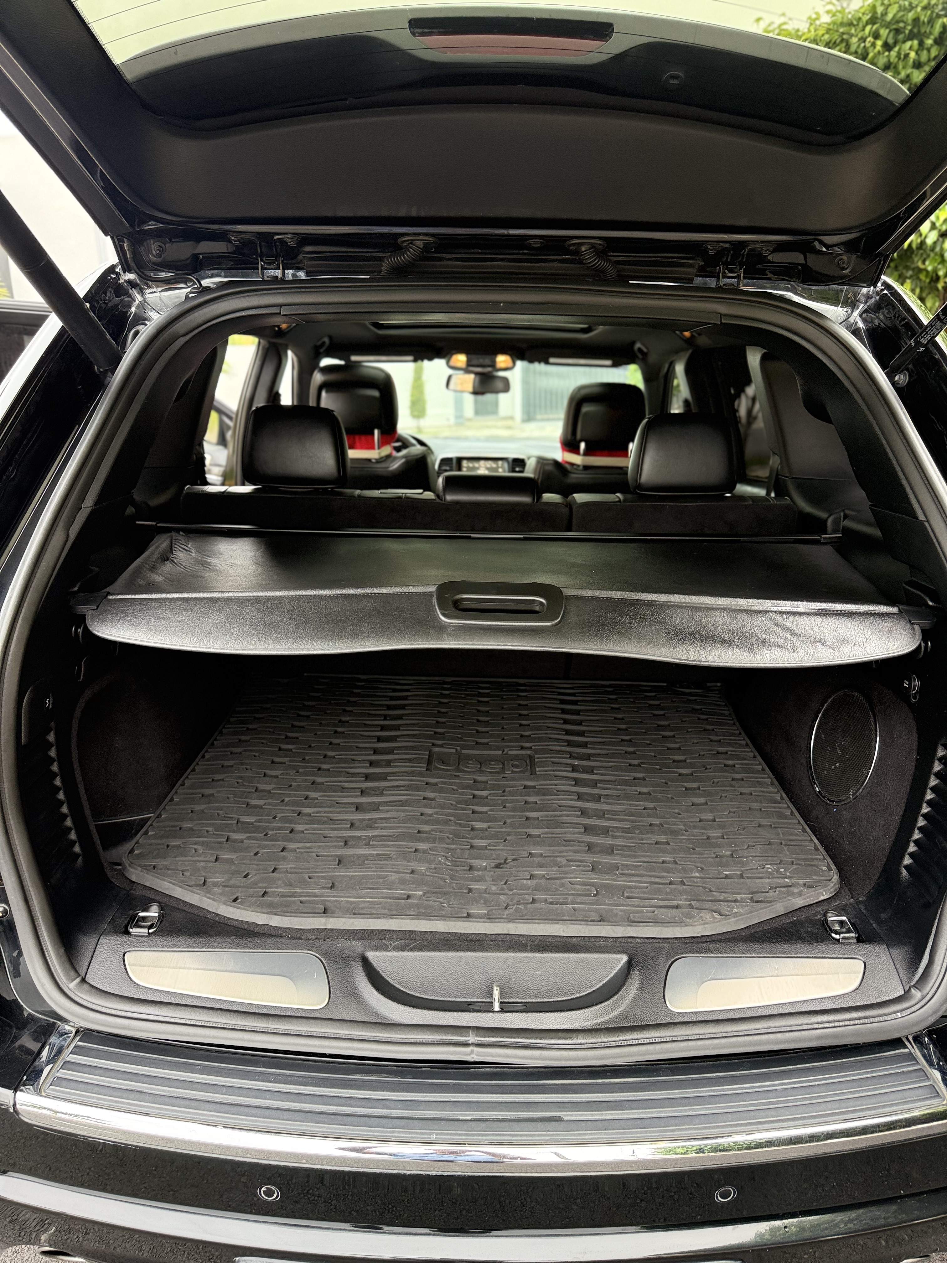 jeepetas y camionetas - Jeep Grand Cherokee Overland 2014 4x4 $899,000 9