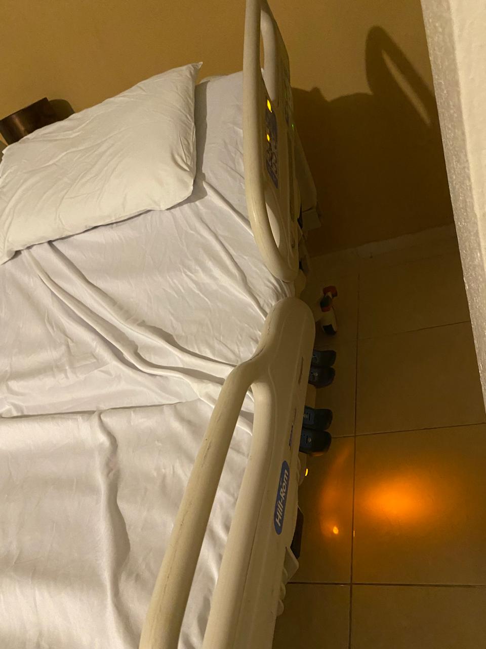 equipos profesionales - Cama de posicion electrica. 4