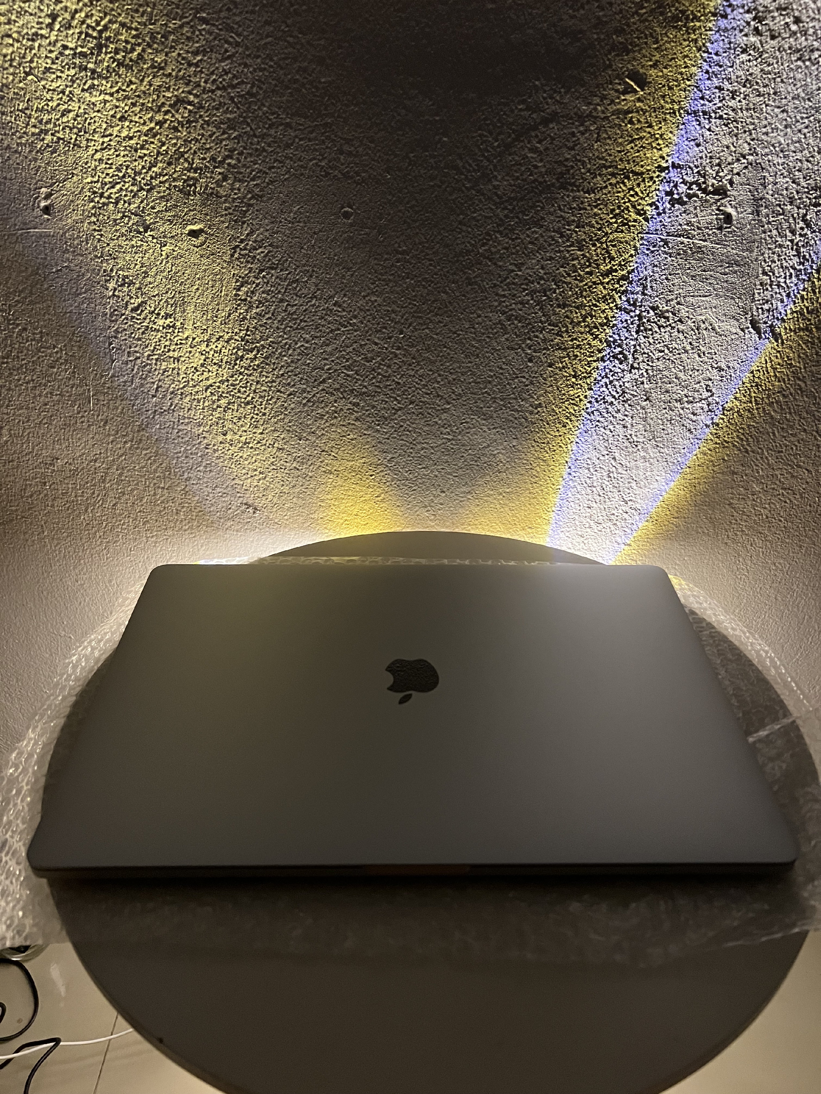 computadoras y laptops - MacBook Pro 2019 i7 de 16 pulgadas  2