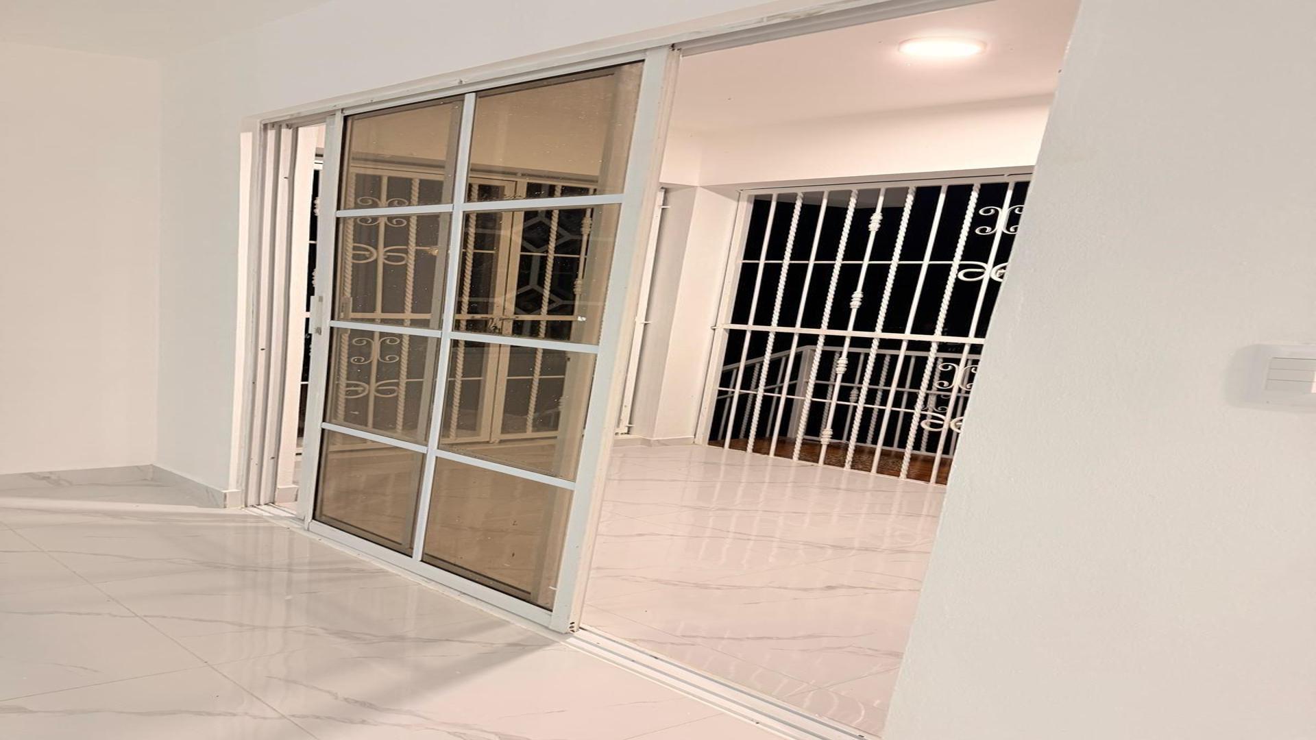 casas - CASA EN VENTA EN LOS JARDINES DEL NORTE, SANTIAGO. 8