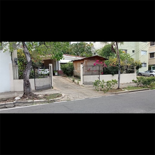 casas - Casa en venta en los Robles 600m 1