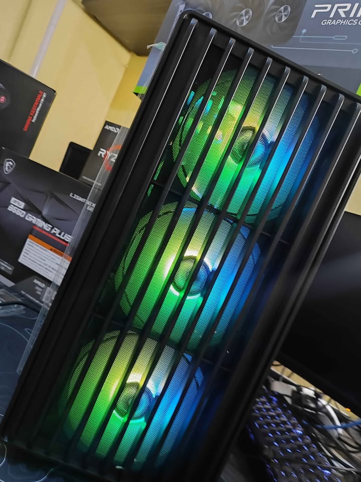 computadoras y laptops - PC GAMER DE OPORTUNIDAD RTX 5060 + 32 GB RAM DDR4 3