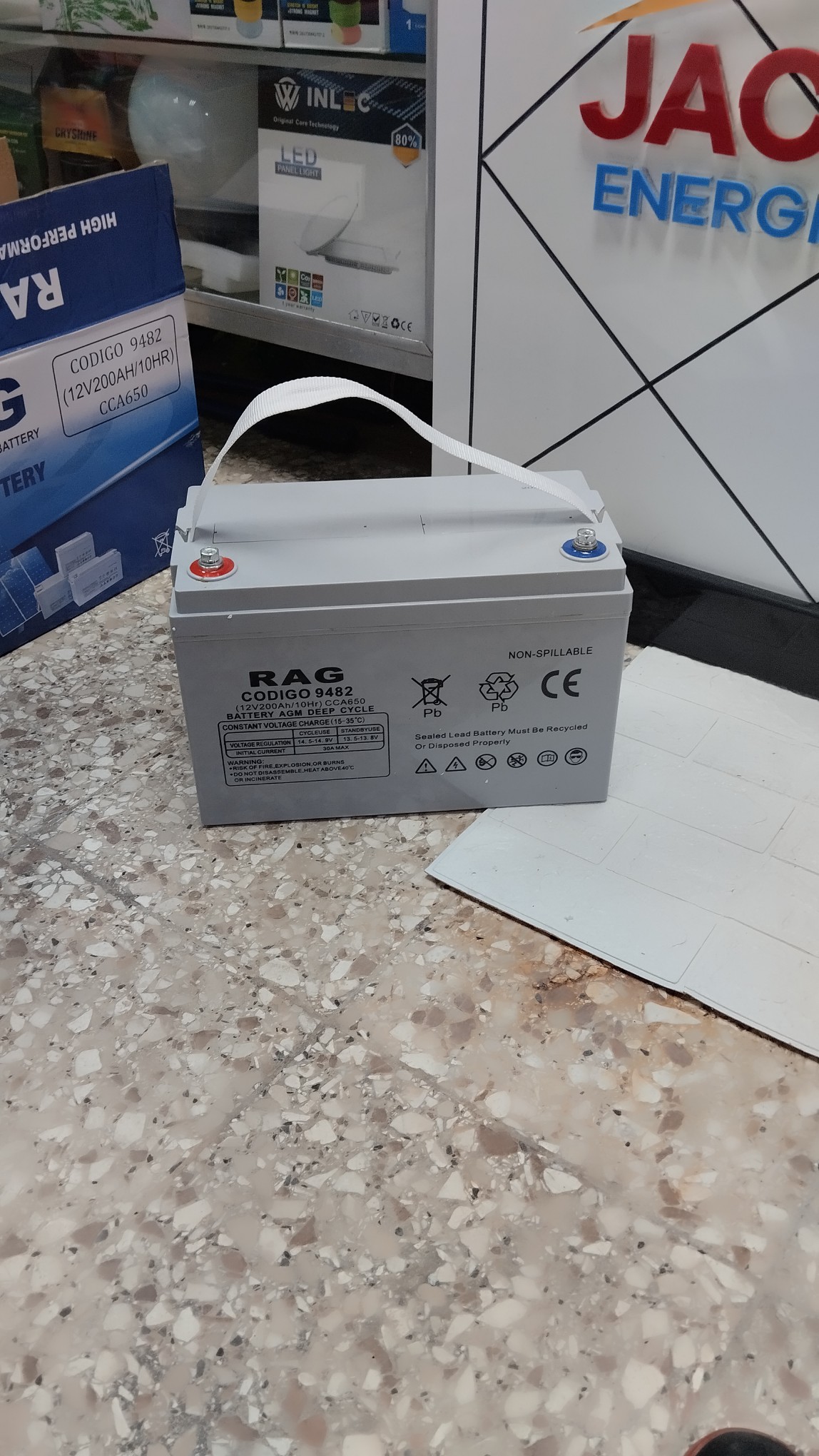 otros electronicos - Baterías de gel de 12volt y 200amp en oferta