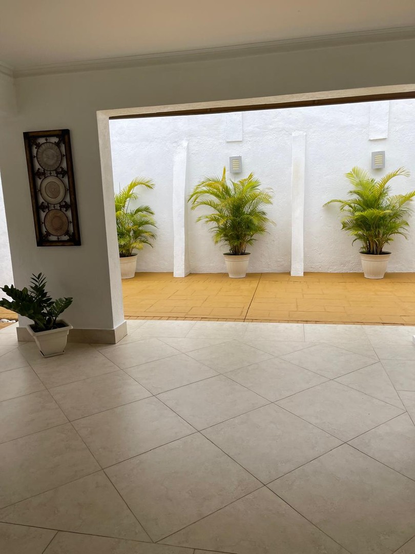 casas - Casa En Venta Residencial  CERVILLA ISABEL, Próximo A La República De Colombia.
 4