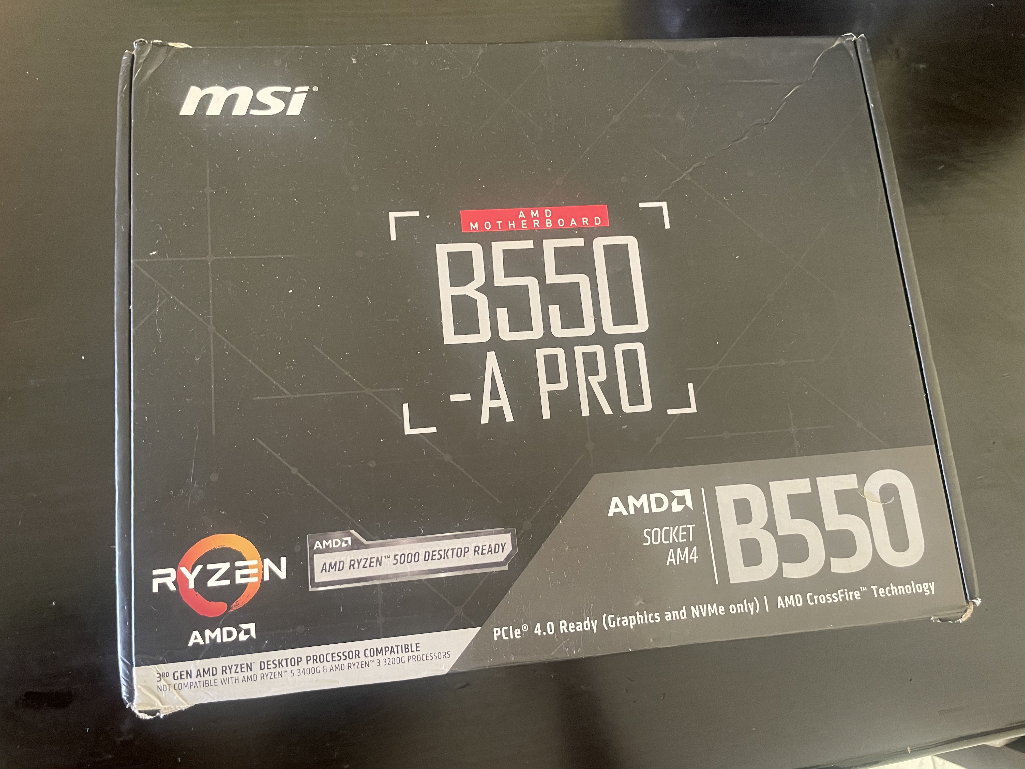 computadoras y laptops - Se vende motherboard B550 A PRO 