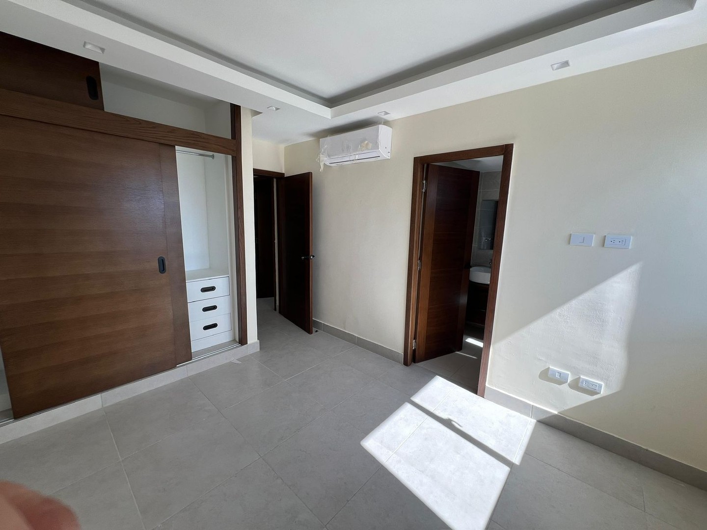 apartamentos - Apartamento nuevo en El Evaristo Morales Con Linea Blanca Disponible  5