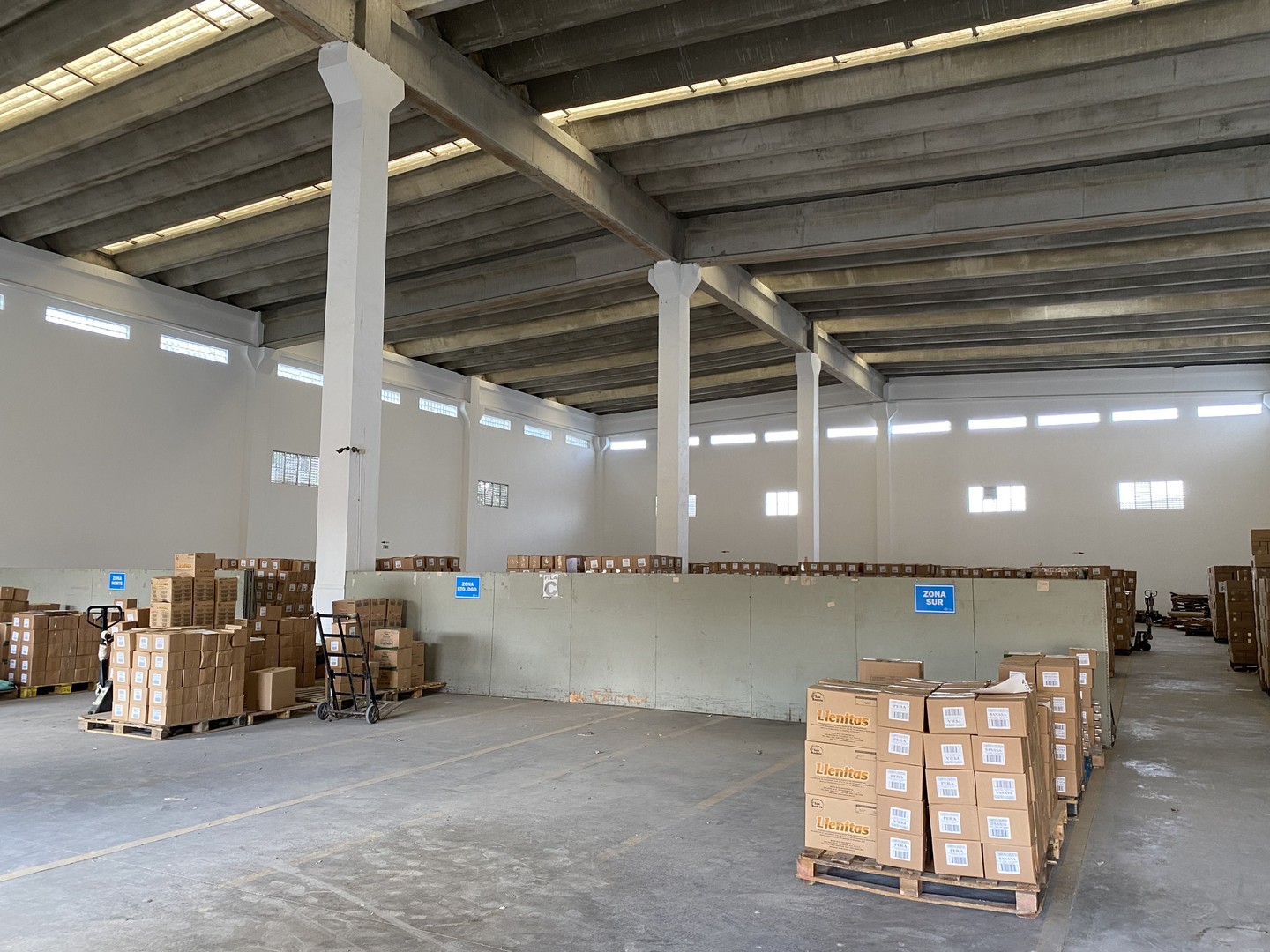 oficinas y locales comerciales - Alquilo Naves Industriales en Hainamosa 5