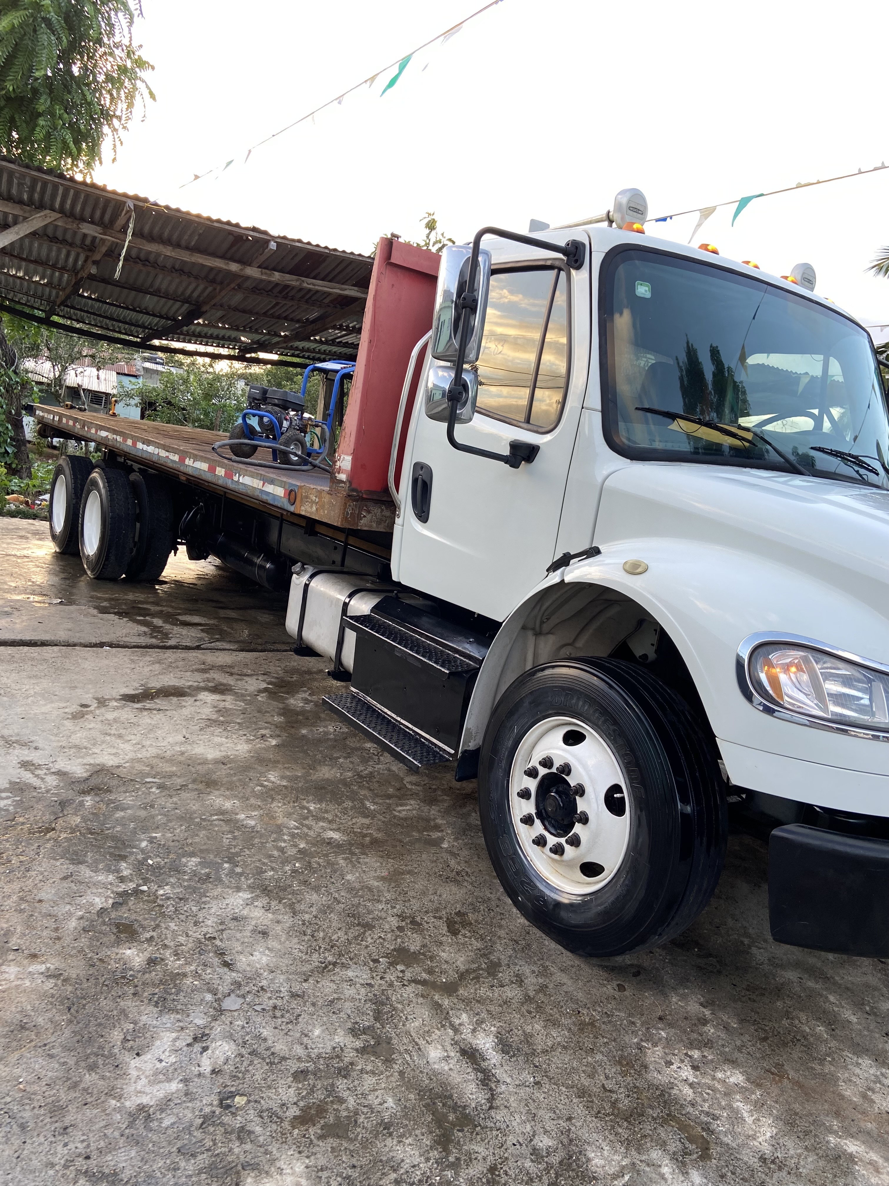 camiones y vehiculos pesados - freightliner m2  1