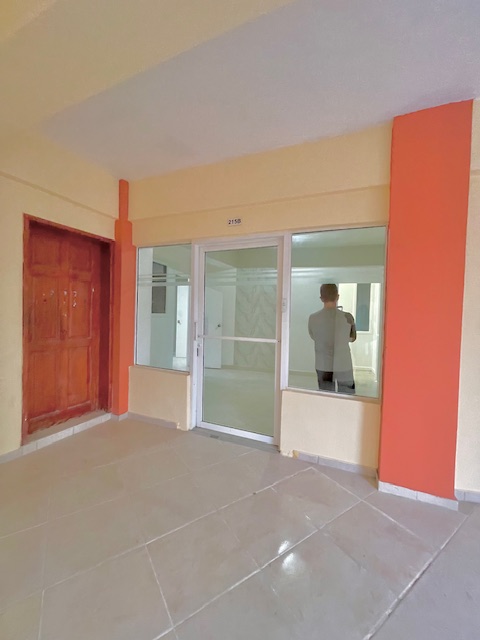 oficinas y locales comerciales - LOCAL COMERCIAL LOS CORALES 8
